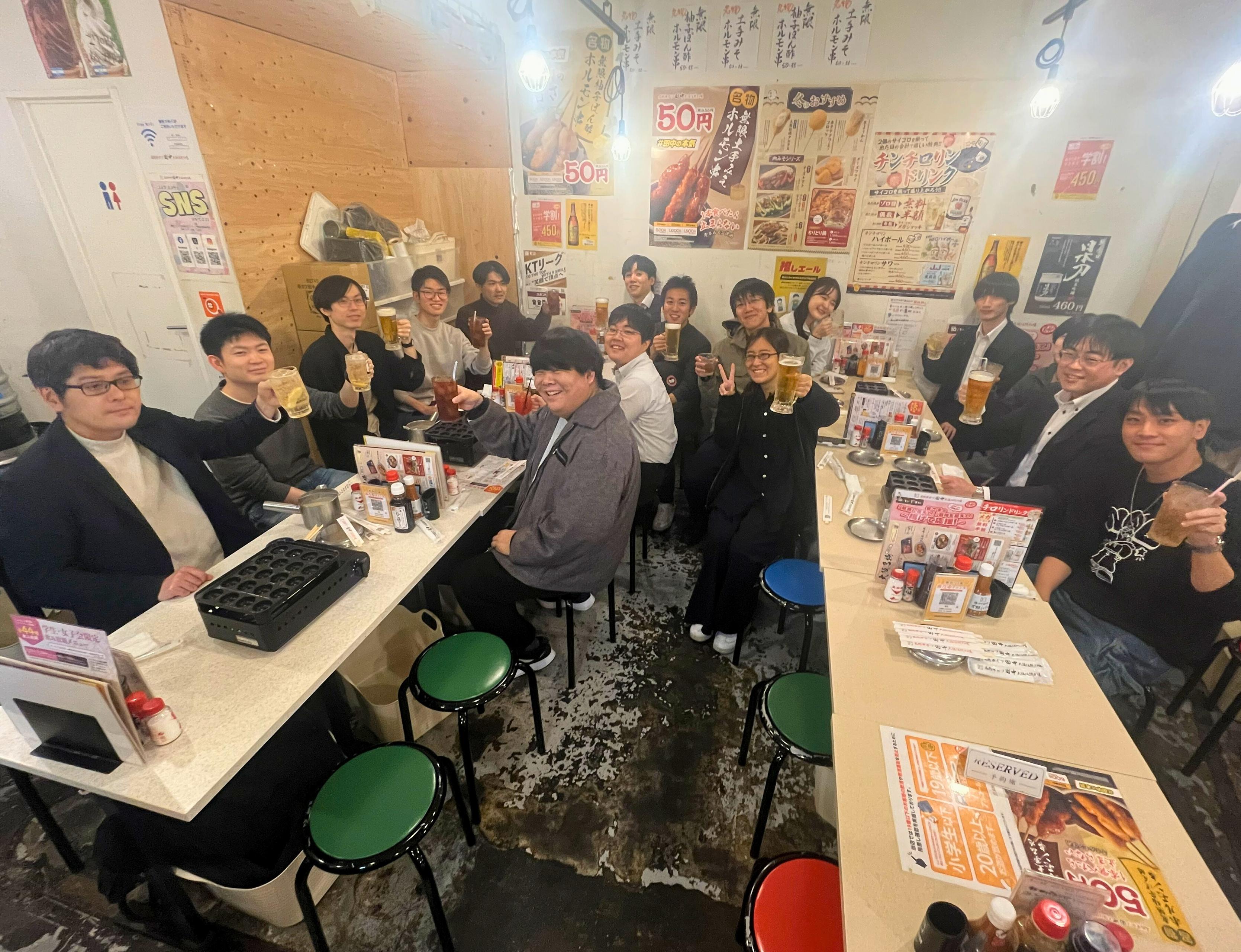 【新年会レポ】仕事終わりに集まったら、気づけばずっと笑ってました。