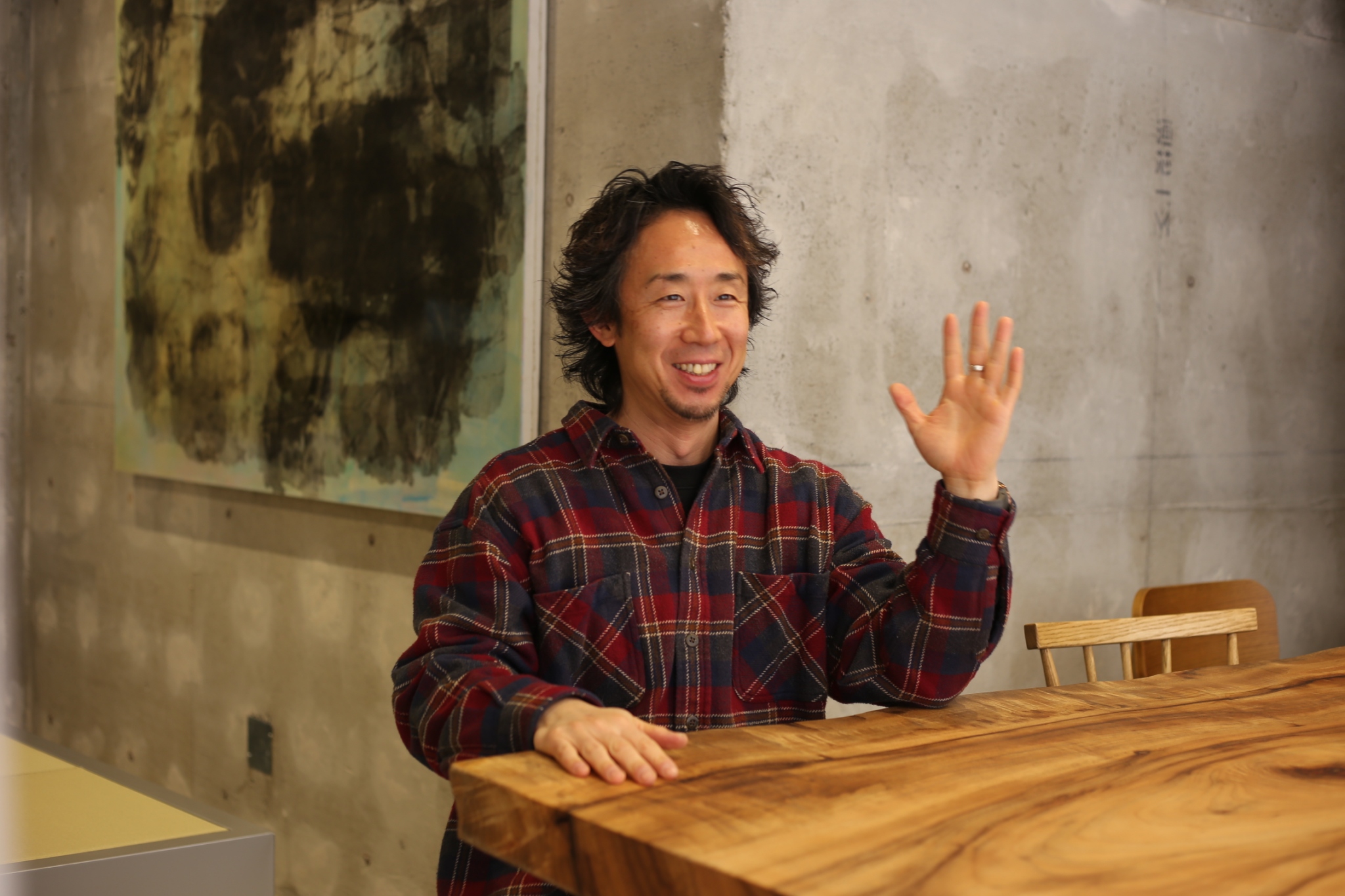 【代表インタビュー】戦火のアフガニスタンで知った「本物の温もり」。50カ国を旅した男が、投資ではなく“ホスピタリティ”で民泊を創る理由（第1回）