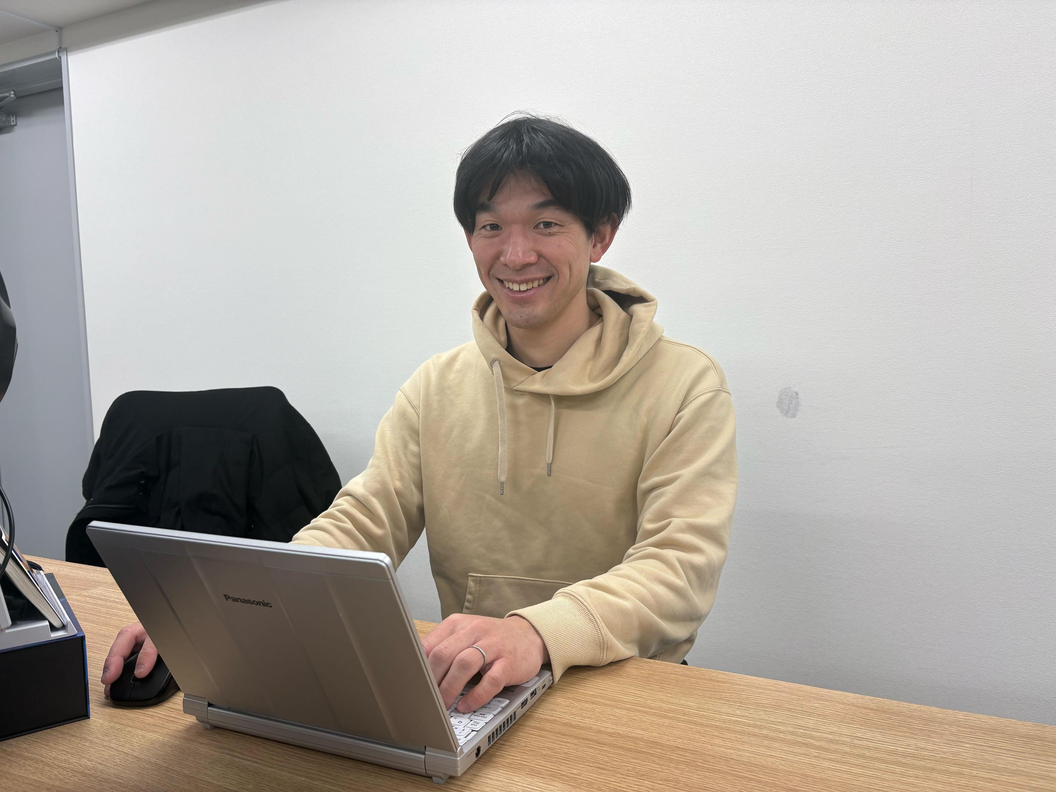 【新入社員インタビュー】覚悟を決めた心優しいオールドルーキー、HAREで初の営業職へ