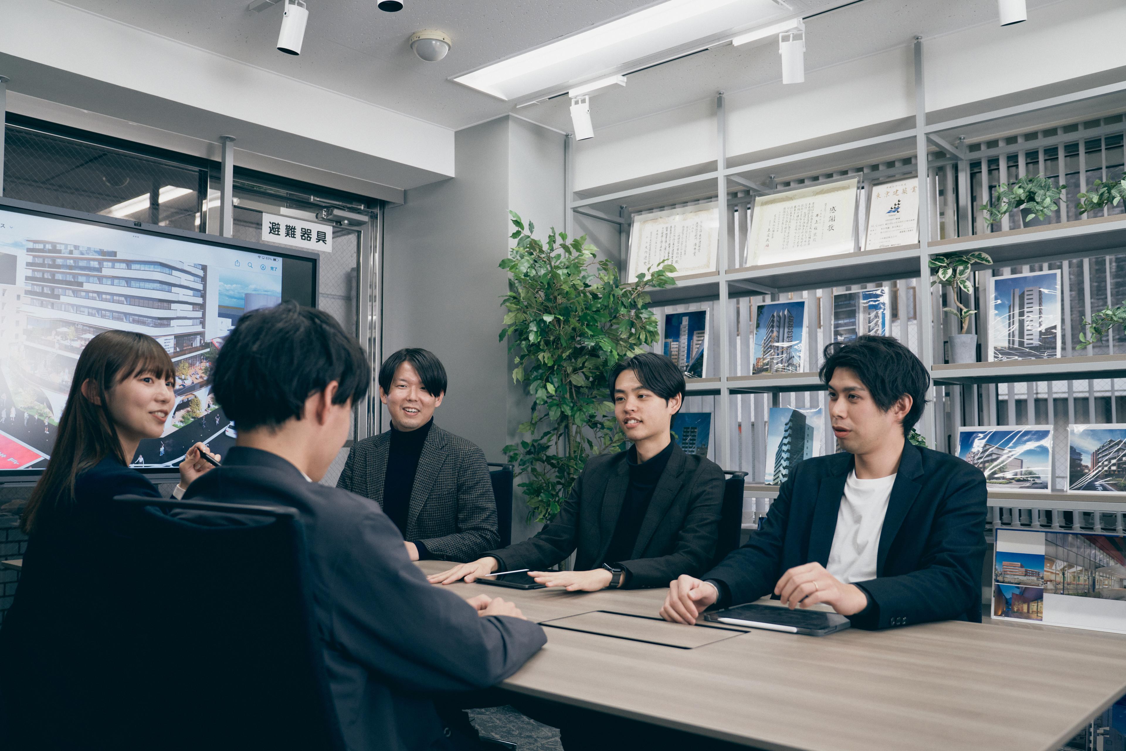 法規を制し、街をデザインする。若き設計者たちが語る、裁量と成長のフィールド