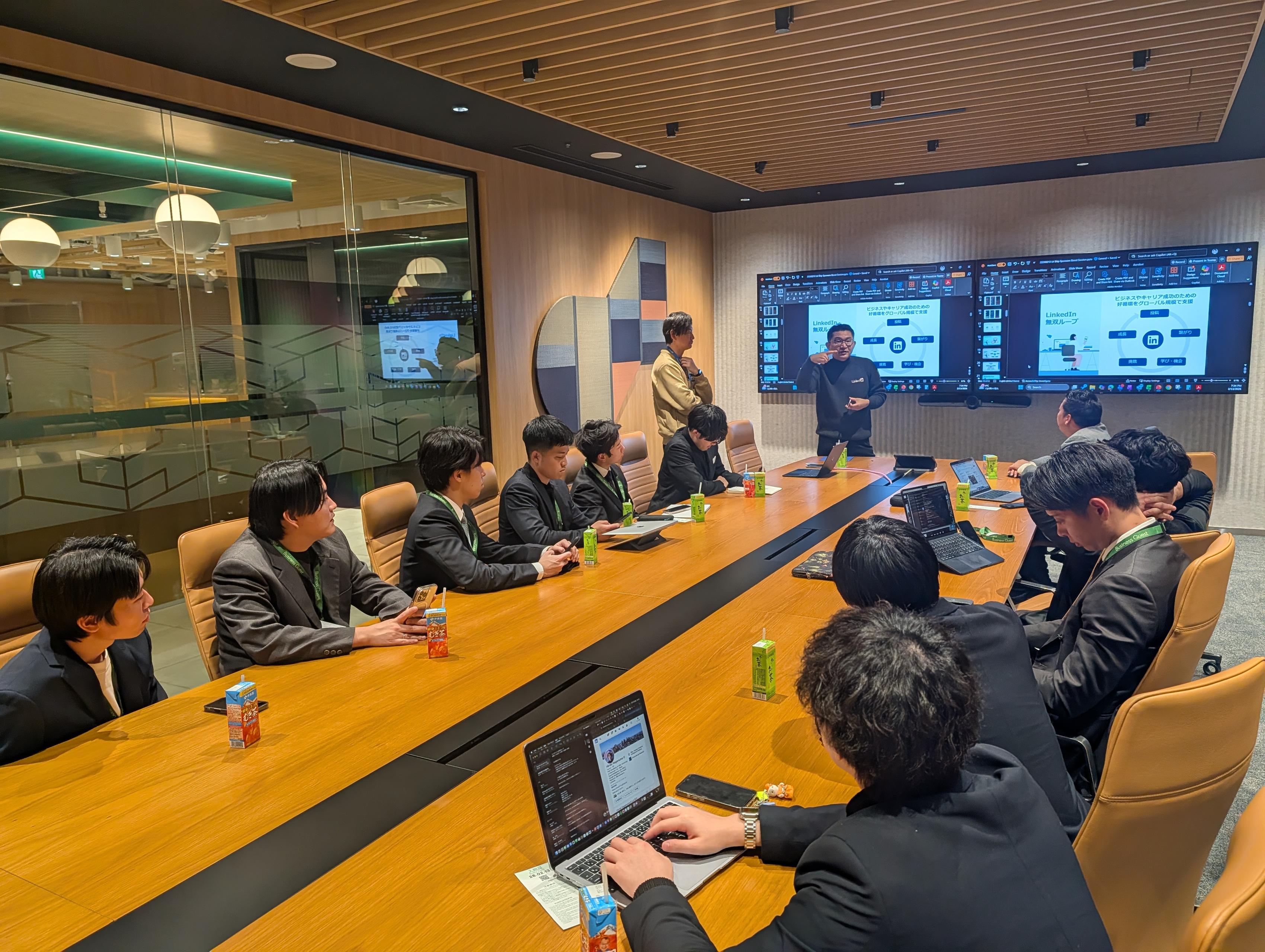 毎年「佐賀県が一つ消滅する」今の日本で、悩みながらも前に進む「20代の君」に伝えたい。既存のシステムを軽やかに、そして知的に超えていくための、「キャリアの生存戦略」について。