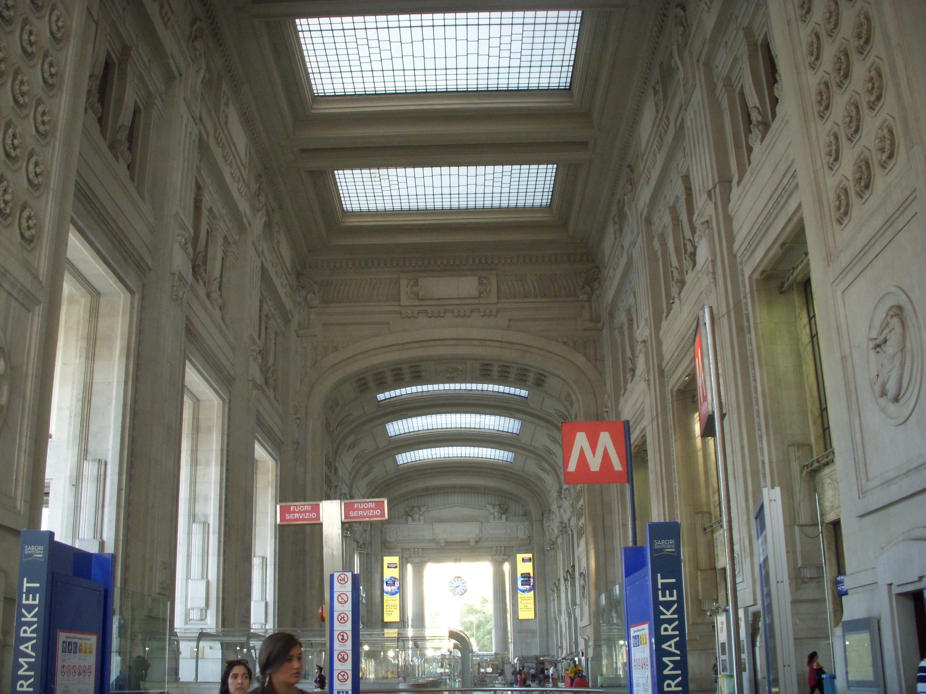 海外旅行には延長コードを持っていくといいと思う