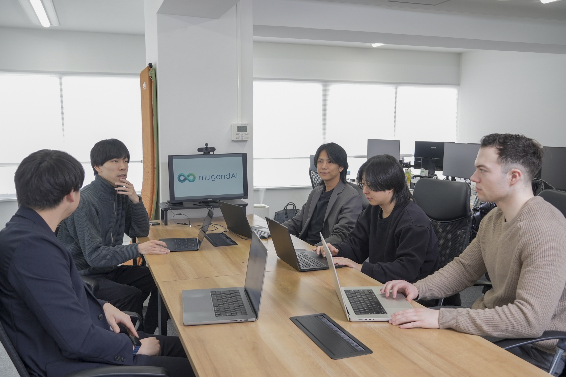 大手教育事業者とのコラボや大規模展示会への出展により、mugendAIは新たなフェーズへ