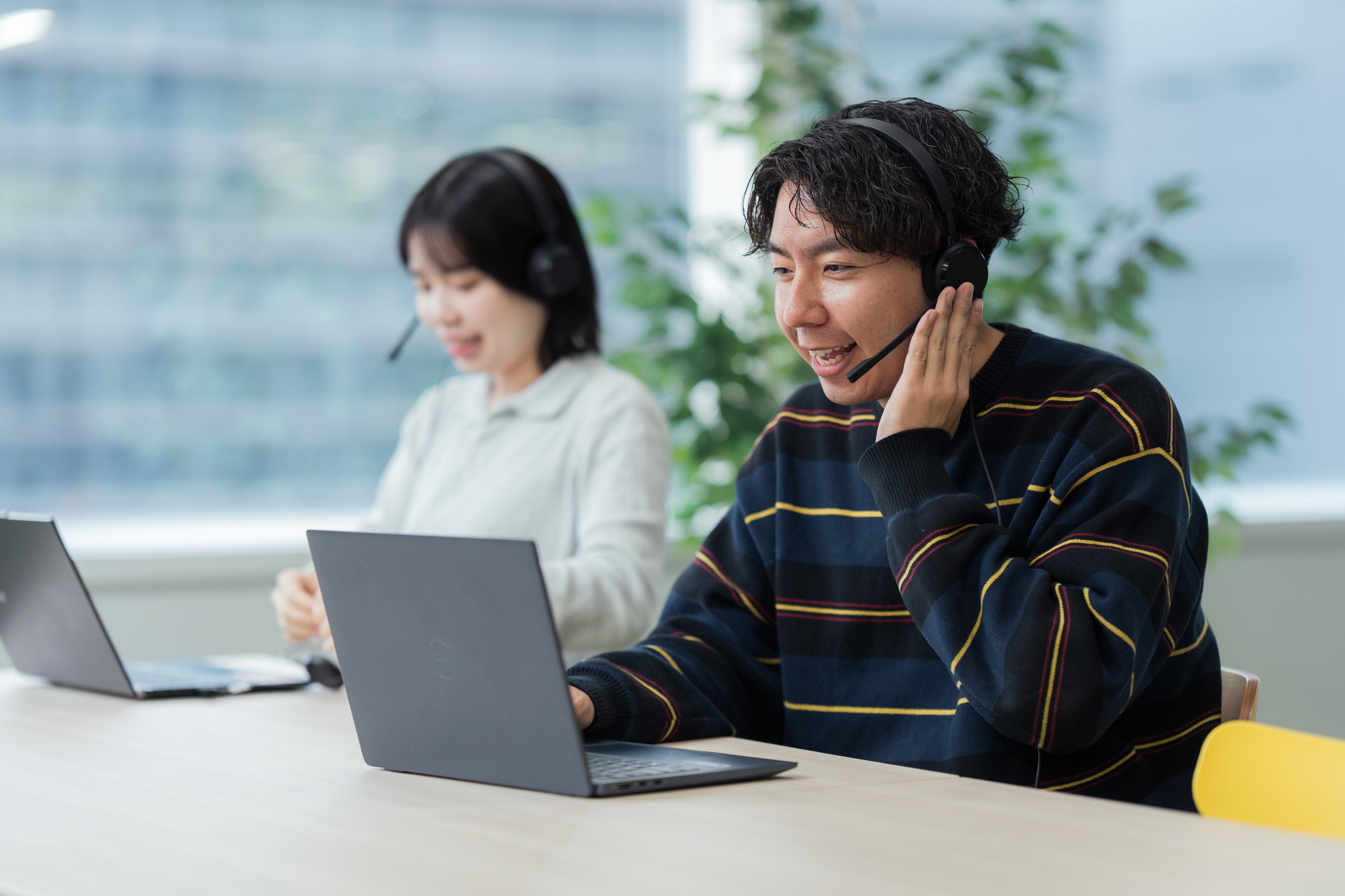 「君の案内は丁寧だから決めたよ」——IT企業・鎌倉新書で、あえて“紙の冊子広告”の営業が語る「営業の真髄」