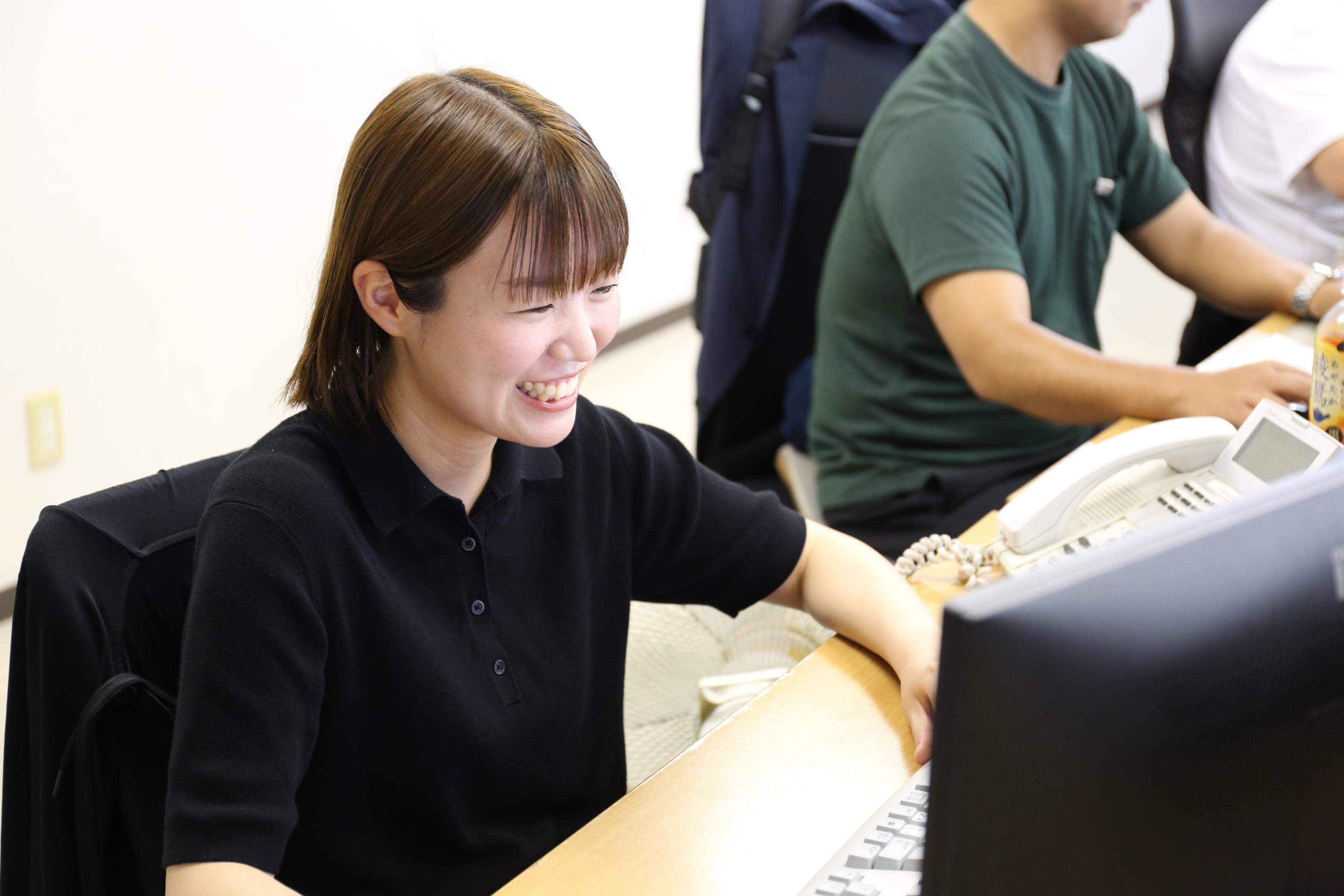 【社員インタビュー】「ここでなら、自分らしく成長できる」――異業種からの転職で掴んだ、多角的な仕事と理想の自分