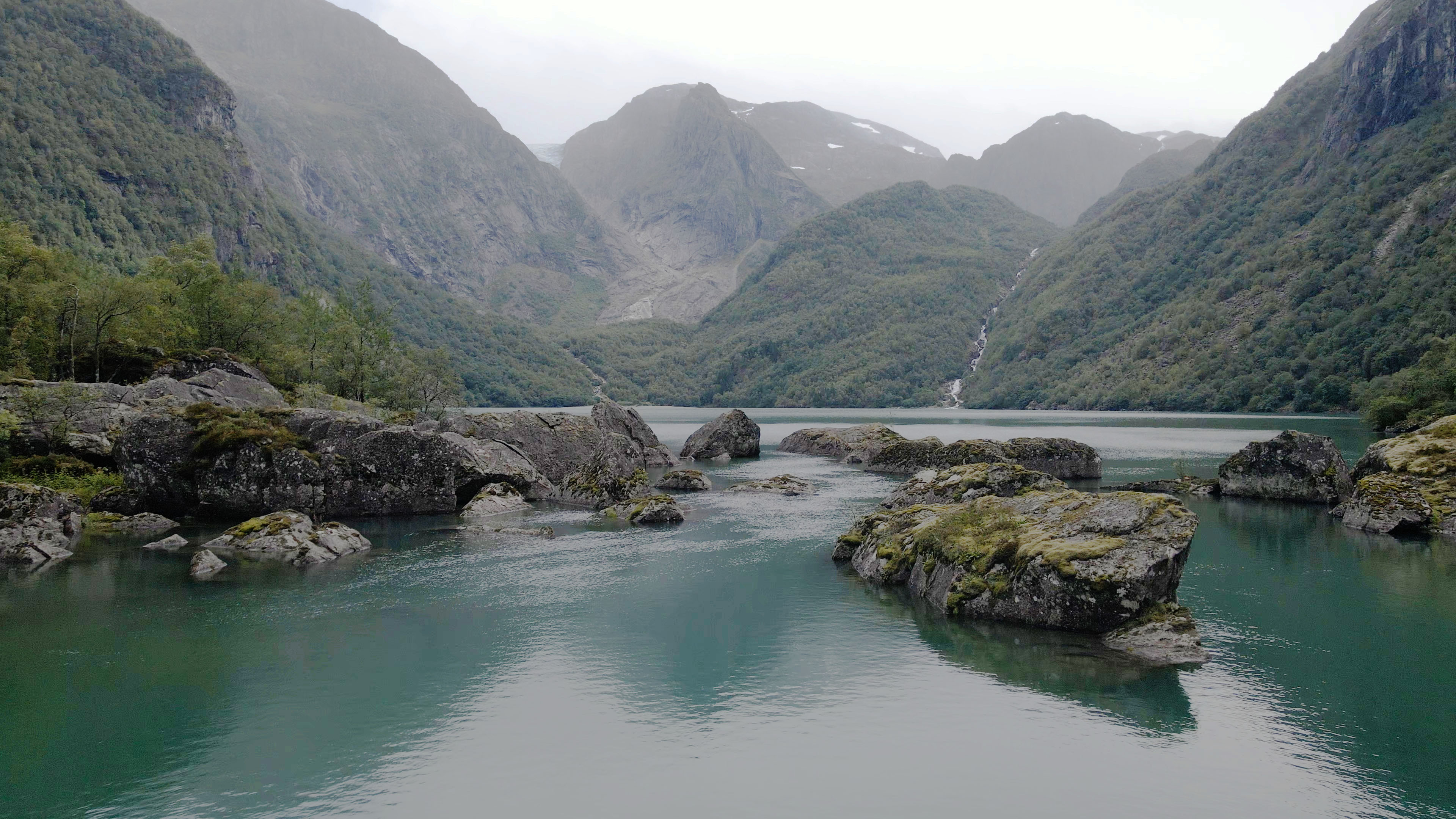 旅先で撮ったドローン映像