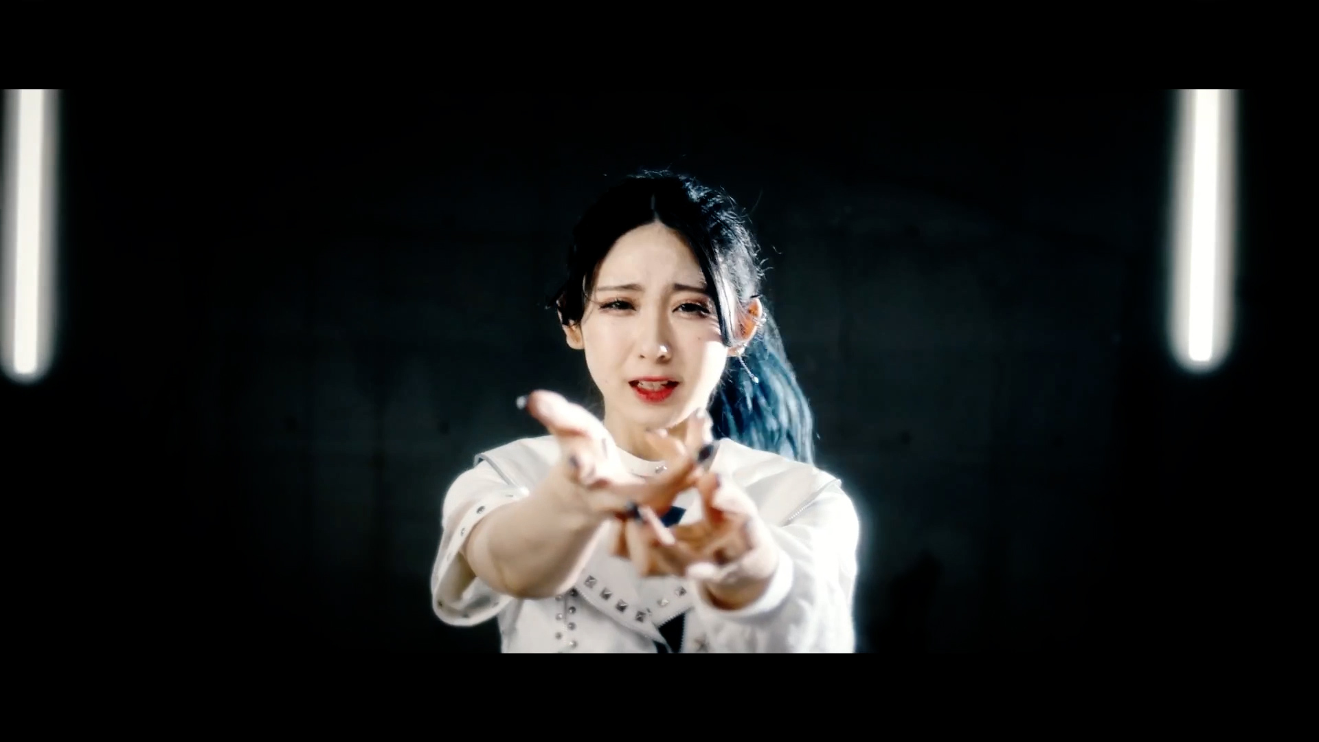 監督を務めたmv作品が１０万再生回数突破