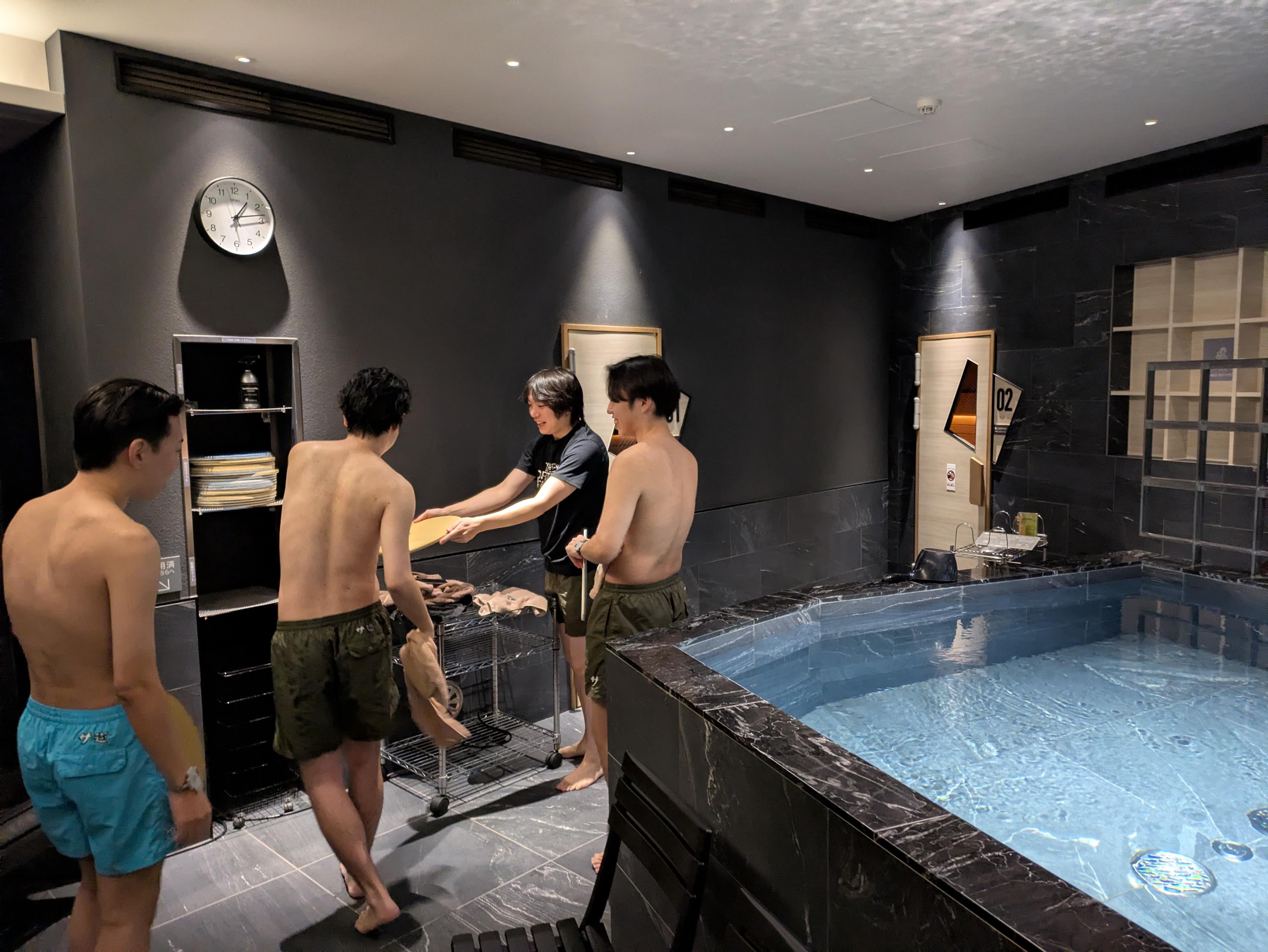 サウナ部、初の他社コラボ。壁がなくなった夜の話