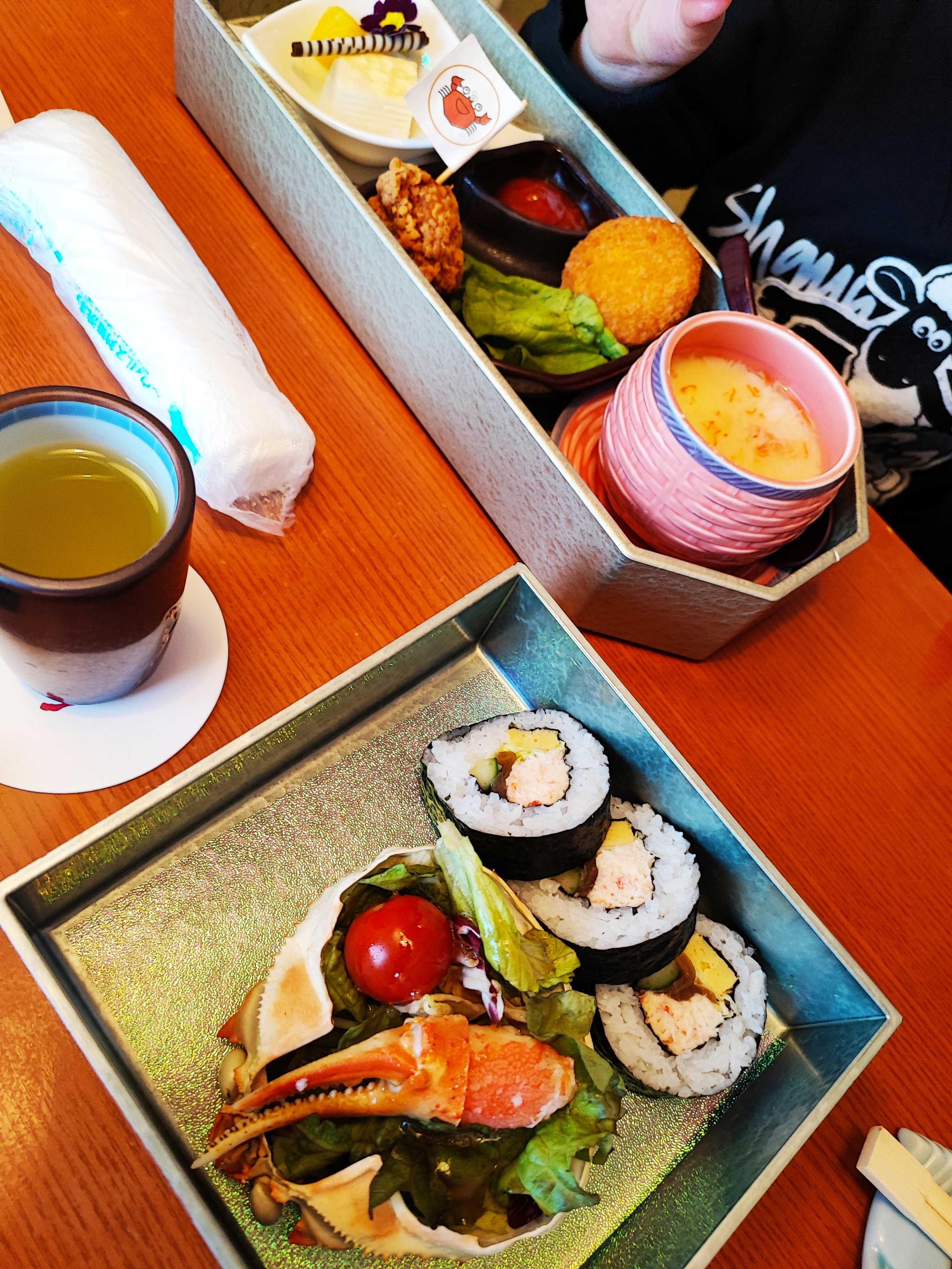 【かに料理でランチ会】3月会社イベント