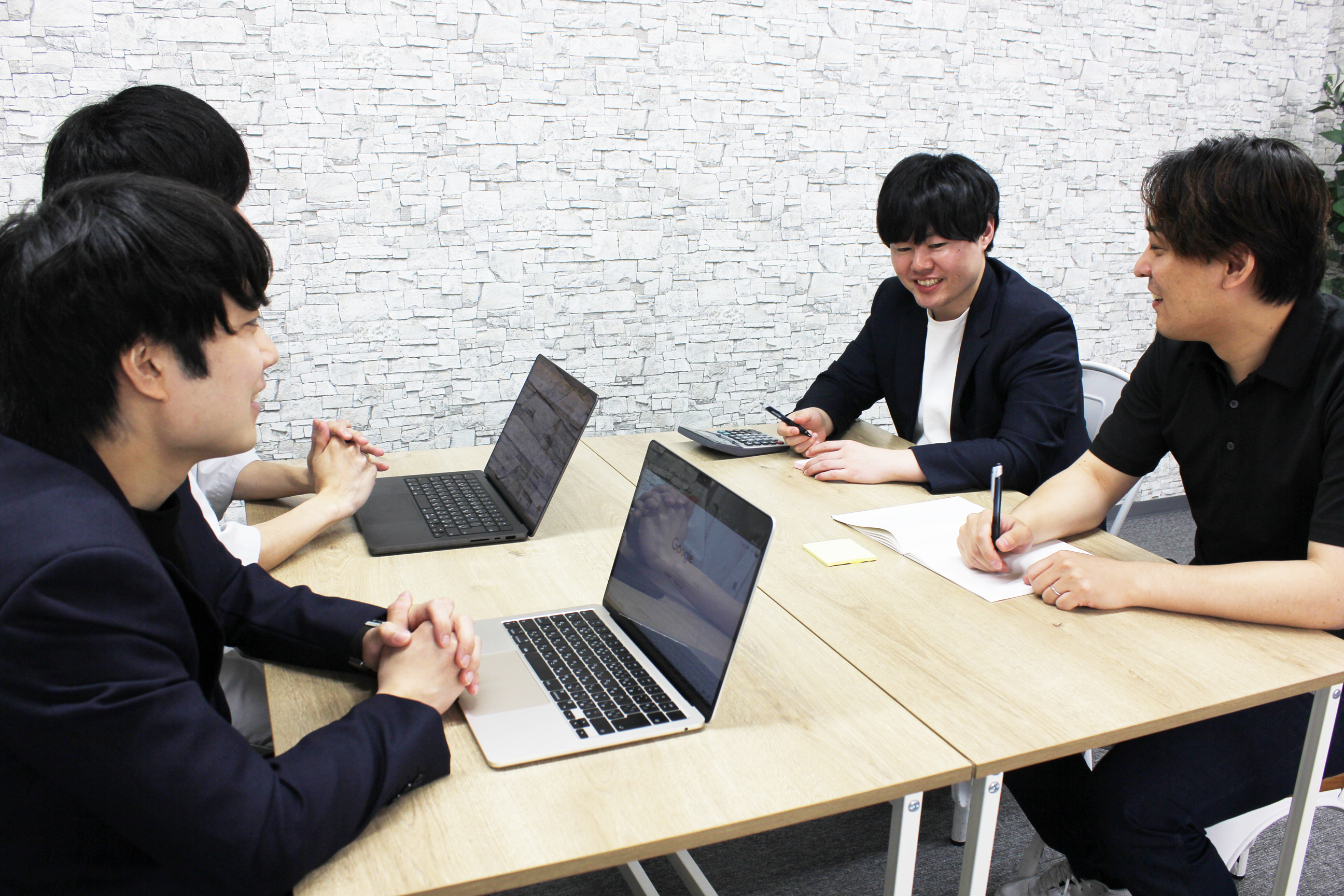 広告代理店に未経験で転職ーSEOの先を作る「BtoBマーケター」の仕事とは？ー