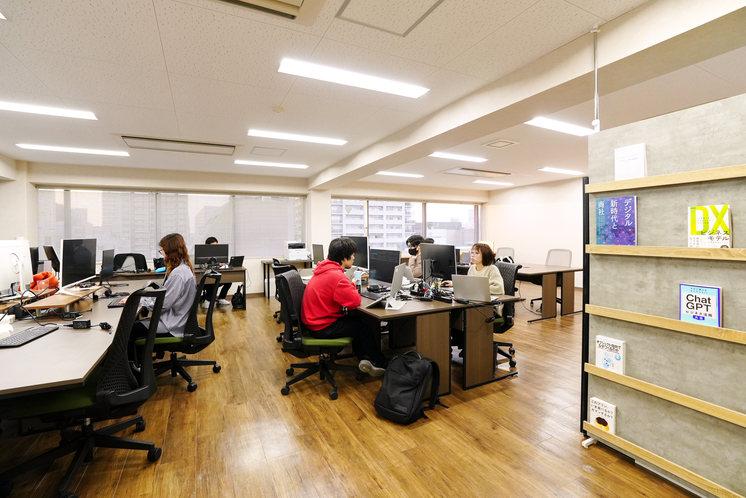 社内メンバー構成をざっくり紹介します🔍