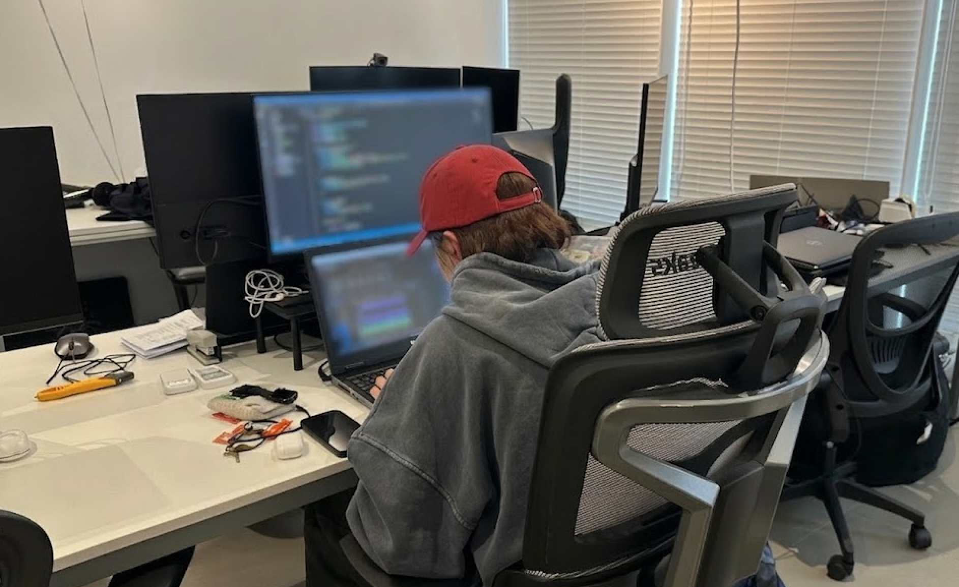 【オフィス内をチラ見せ】こんな環境で働いています