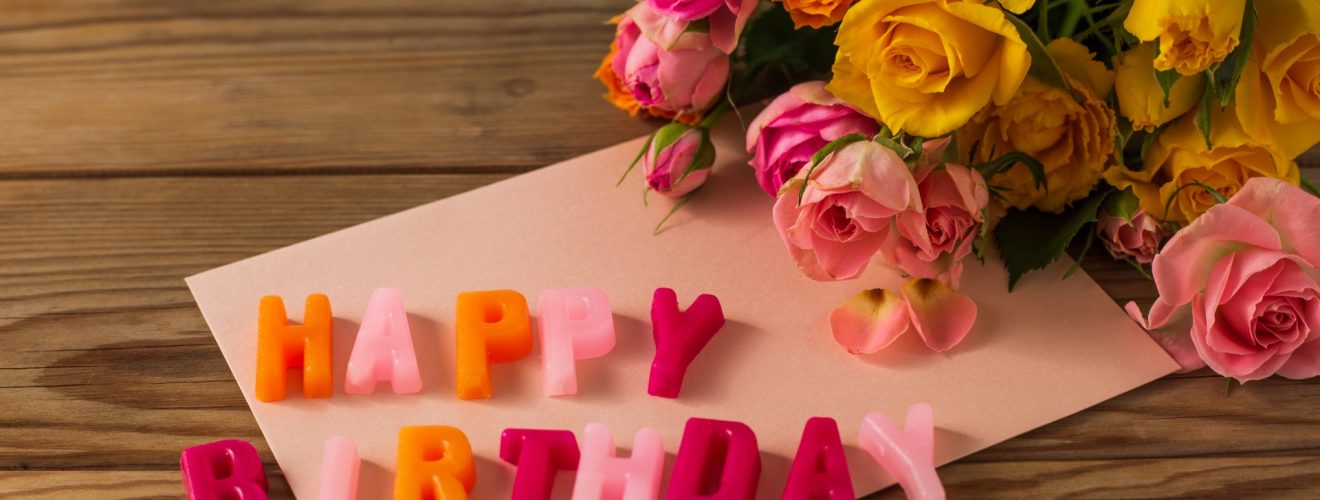 社員の誕生日を祝う取り組み「花一輪」