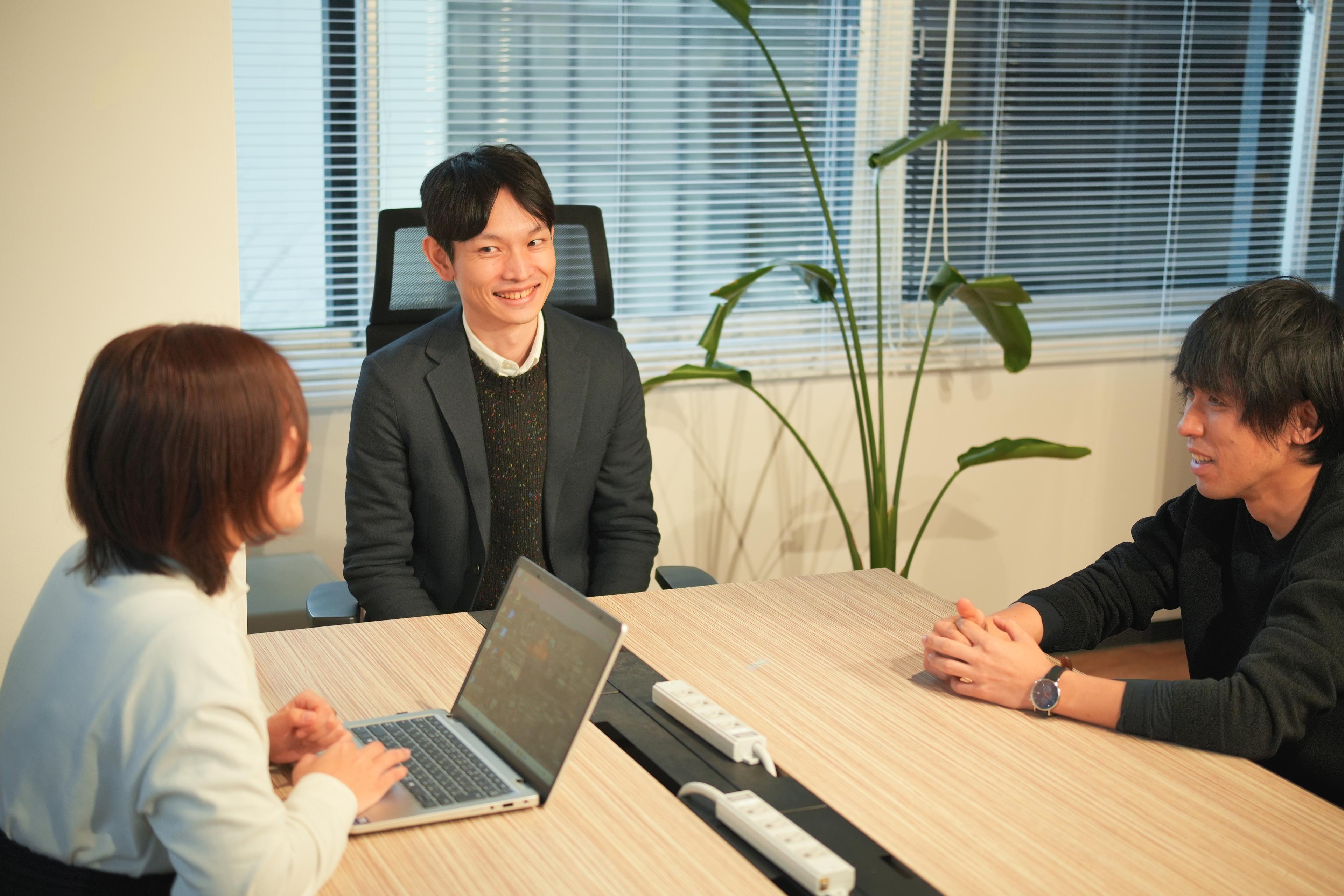 「担当」を持つから、踏み込める。 POPERの中堅CS座談会 〜顧客と深く向き合い、理想の教育現場を共につくる〜