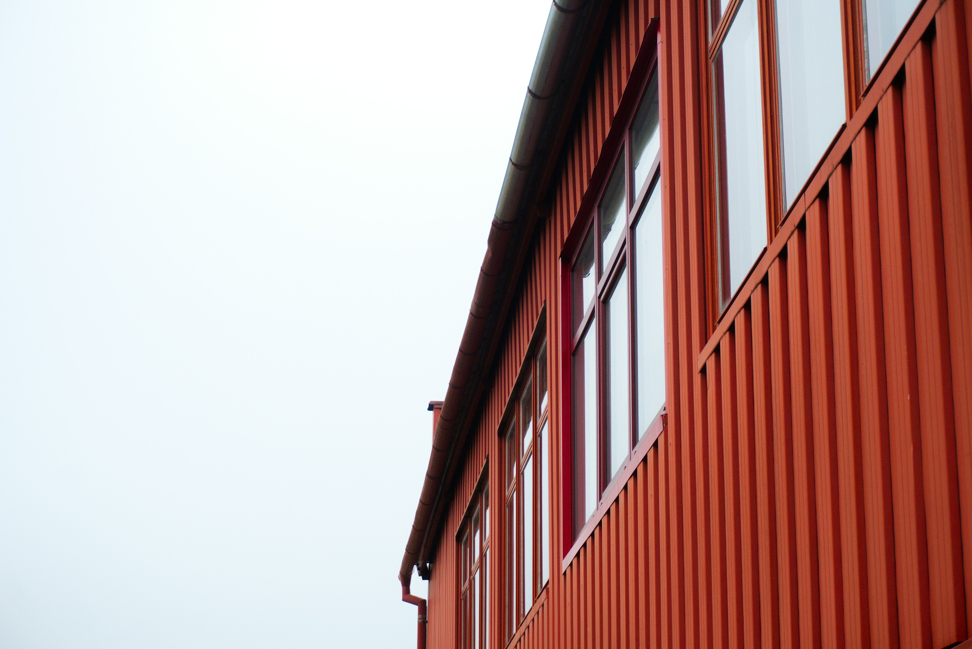 建物を作る仕事からキャリアが始まりました