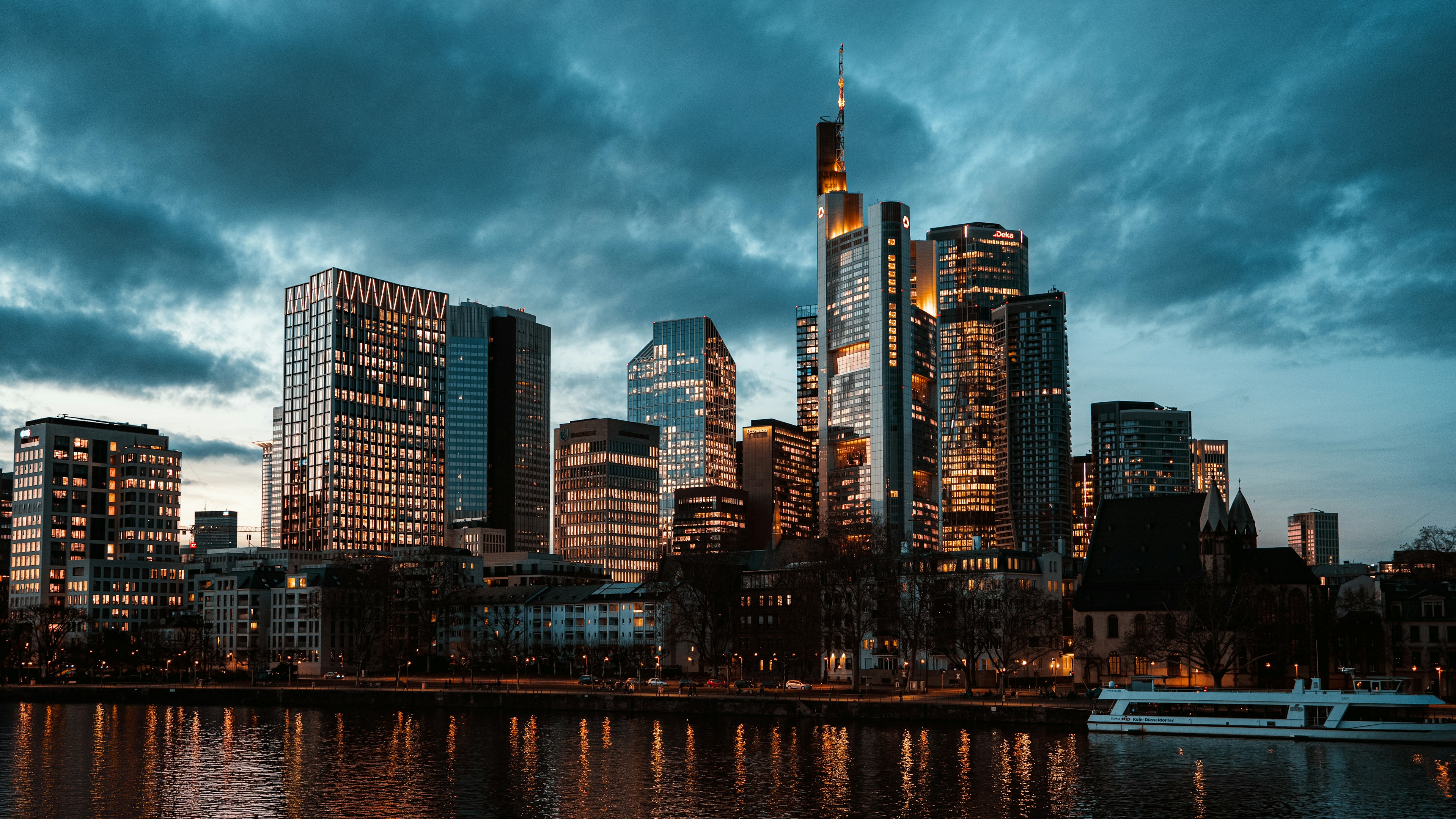 お客様の利益になる商品の提供を｜代表・平間一也