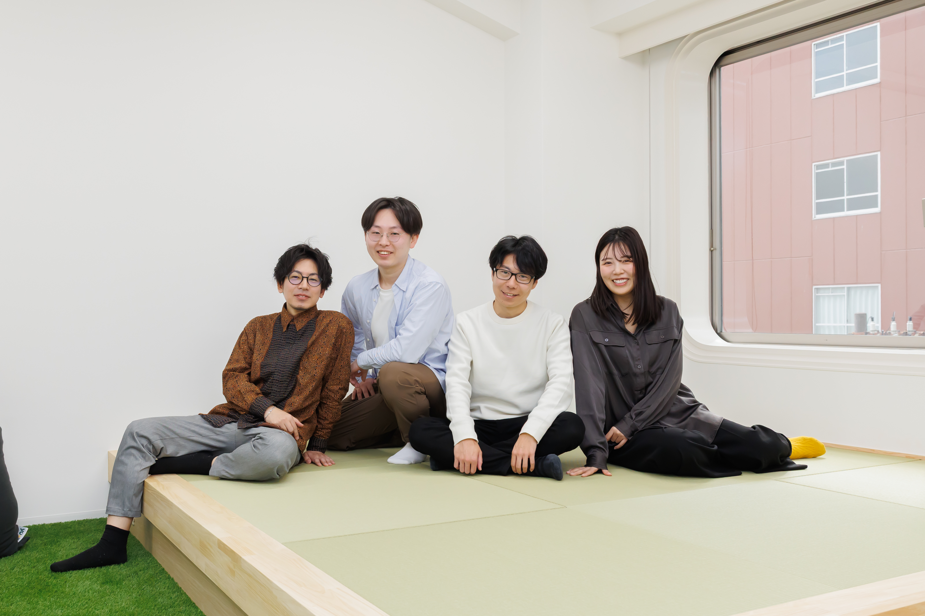 【メンバー対談】〜Webの力で本当に困っている人の役に立つ〜営業の最前線で活躍する2人が、円陣を選んだ理由と、日々のシゴトを紐解いてみた。