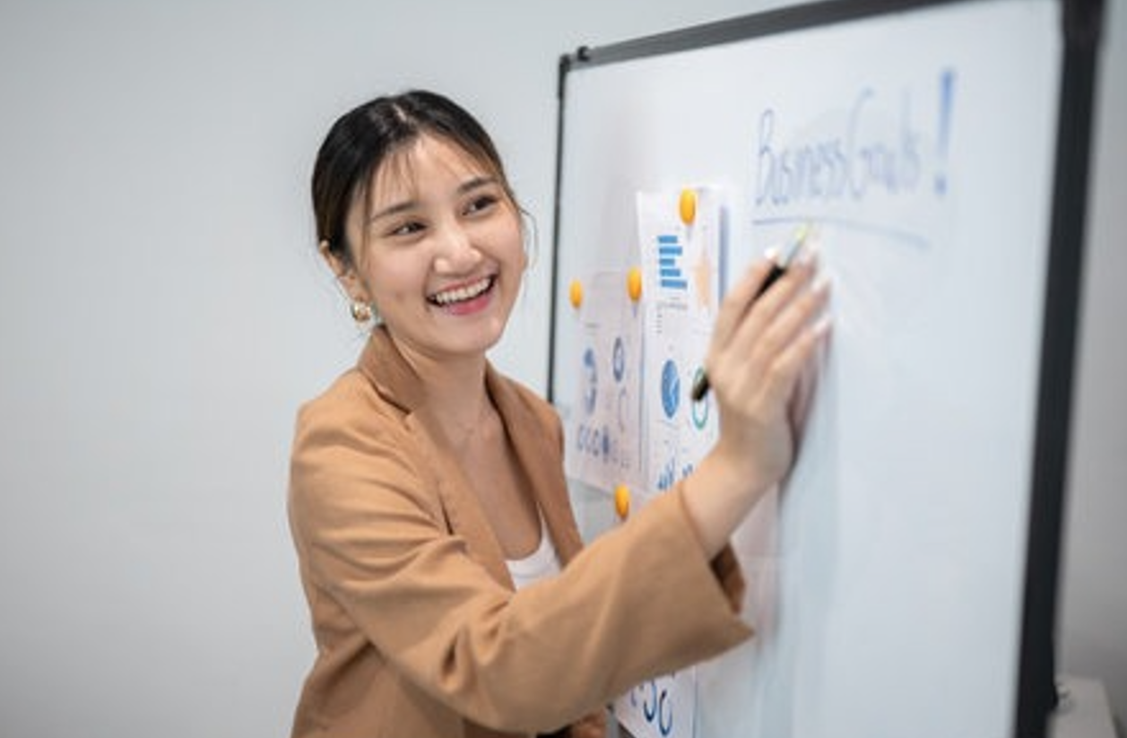 金融ITの上流工程に行く人は、最初から金融経験があったのか