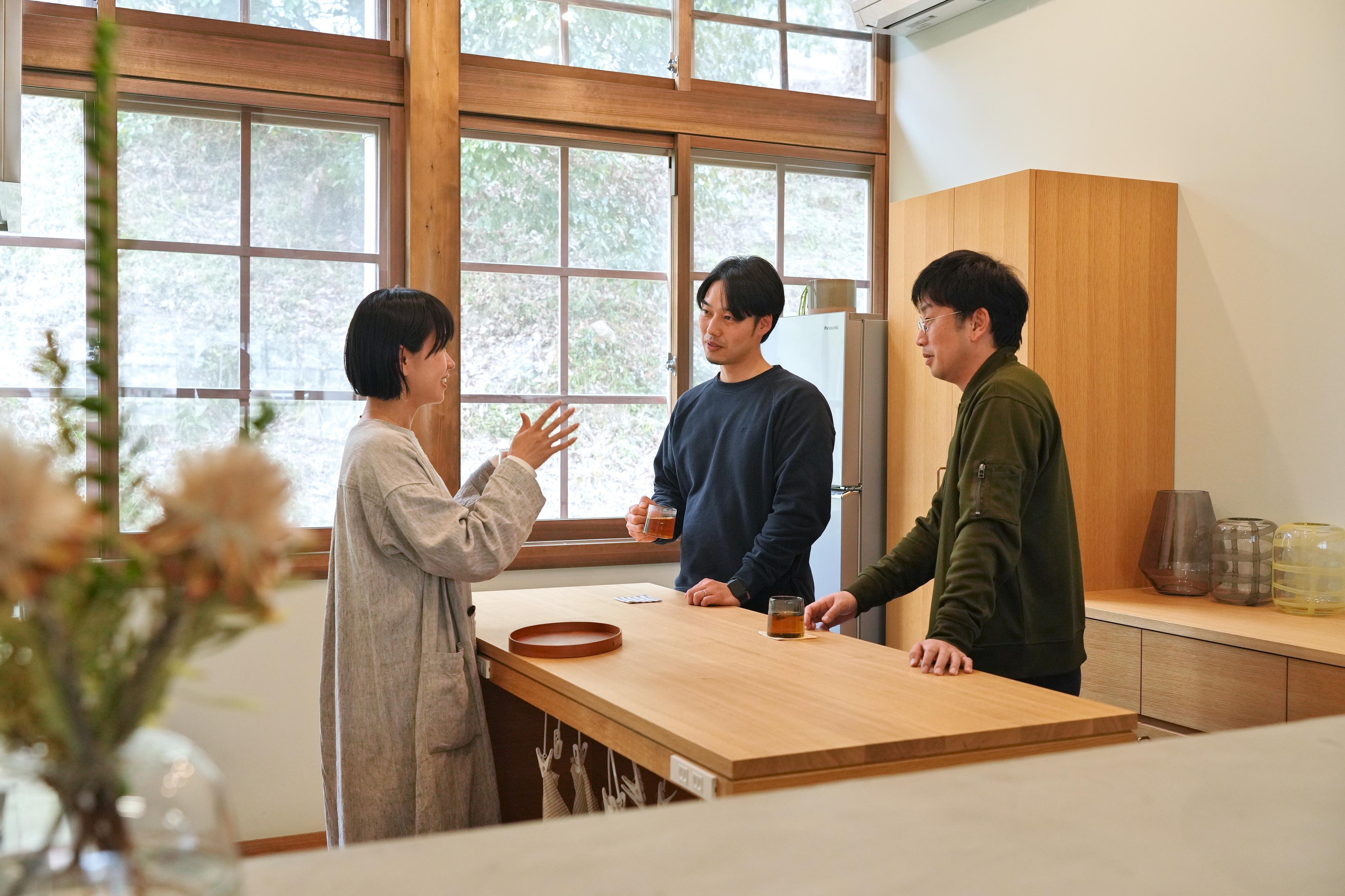 アクシスってどんな会社？？