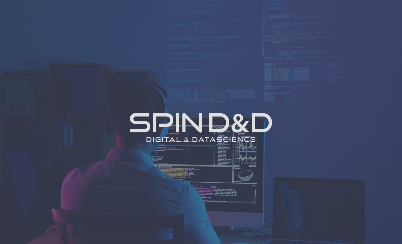 100％社内開発・内勤。チームで向き合うものづくり