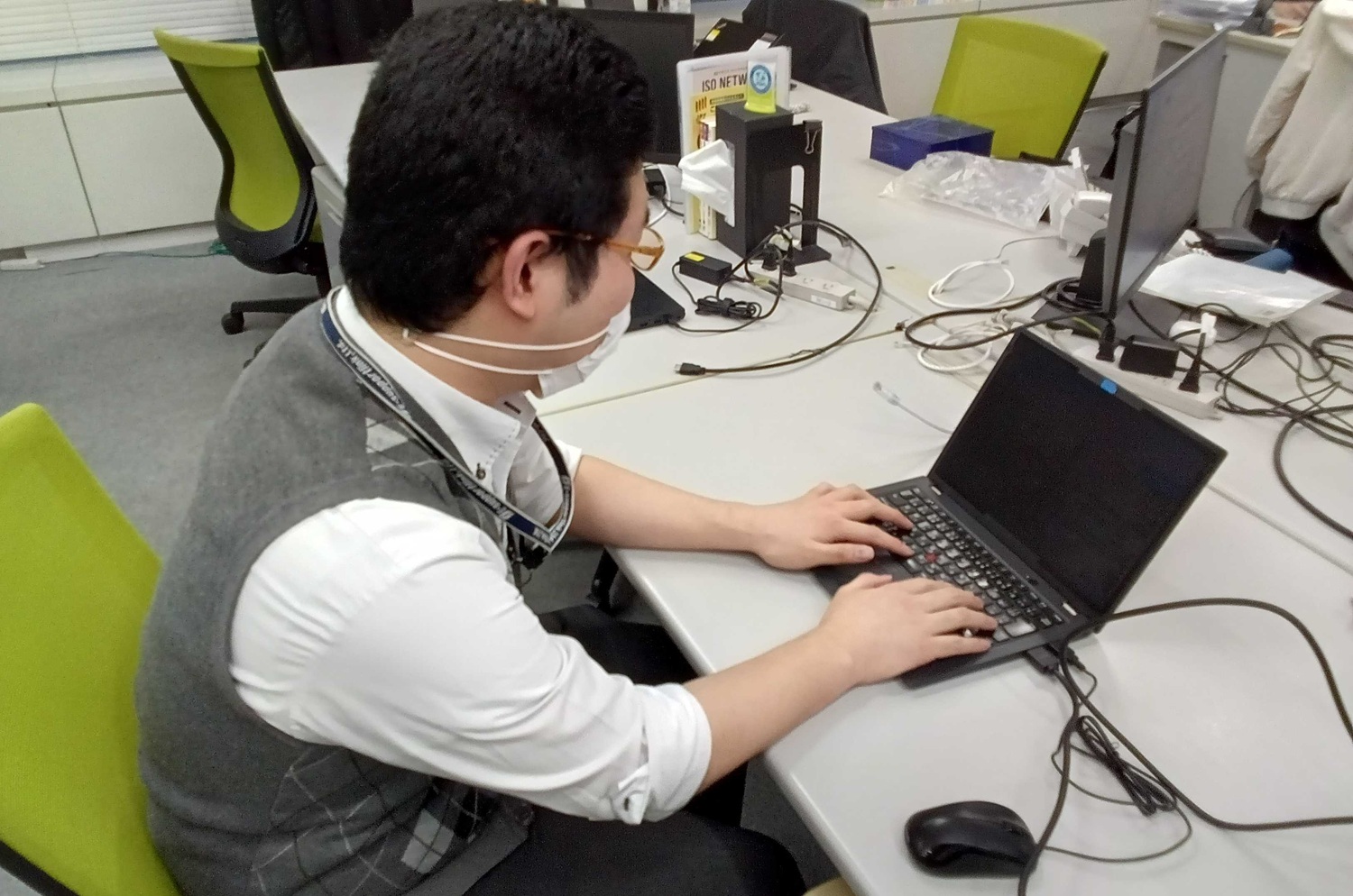 【中途インフラエンジニアインタビュー】ゼロから構成図を描くまで。構築に挑める環境で得た自信