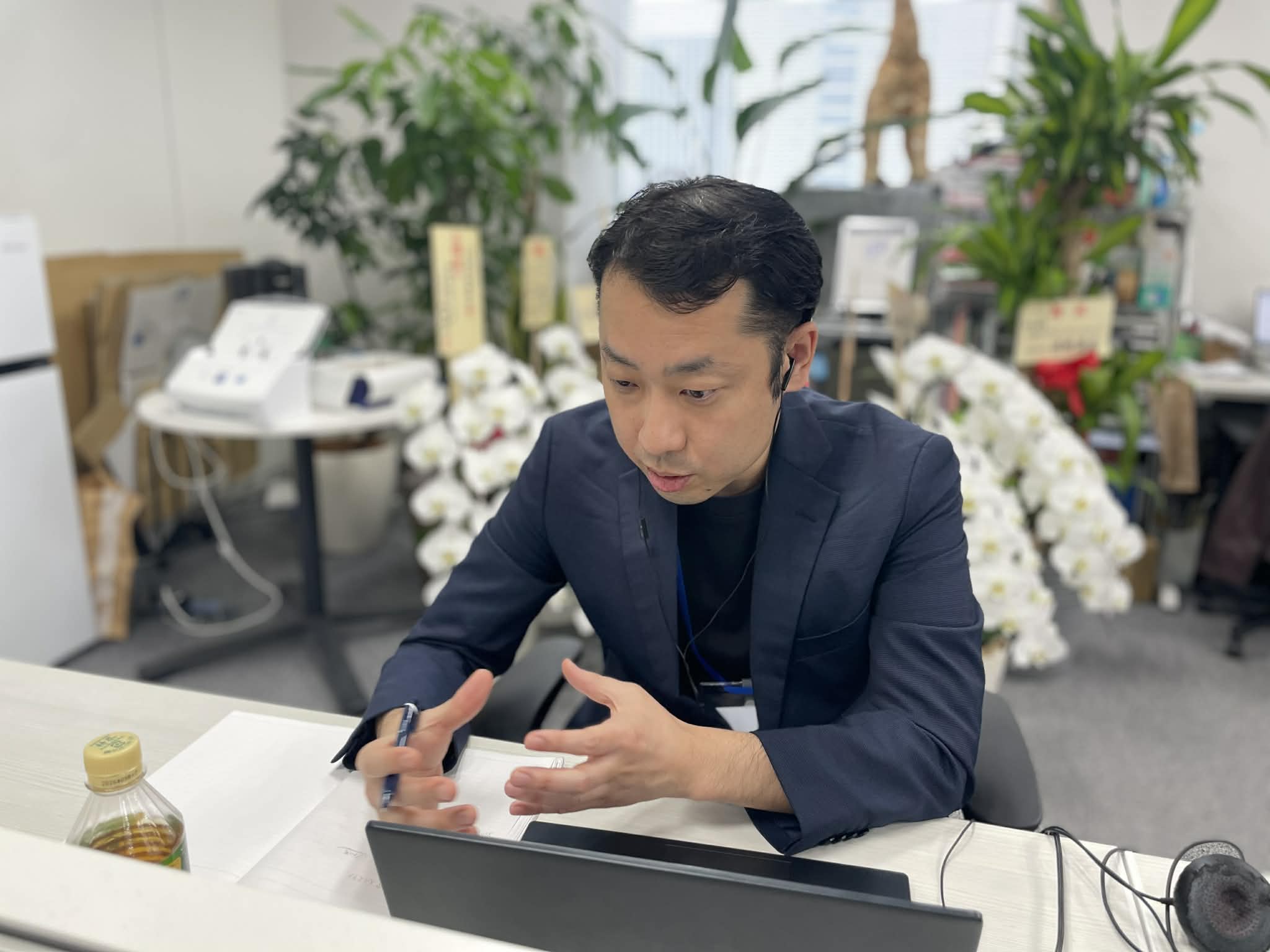 “個人で売る”から“組織で勝つ”へ、manebiで変わった営業の視点