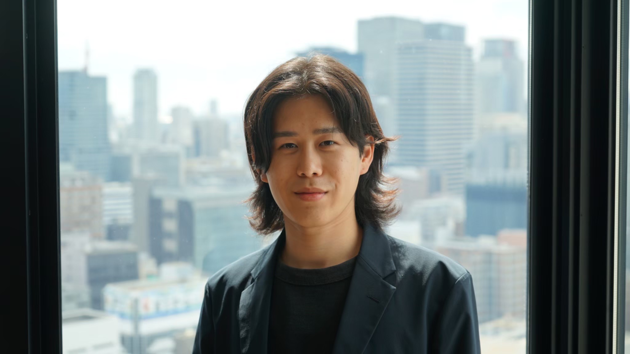 【社員紹介Vol.8】インターンから新卒社員として 「20代で、誰よりも早くマーケの最前線へ」