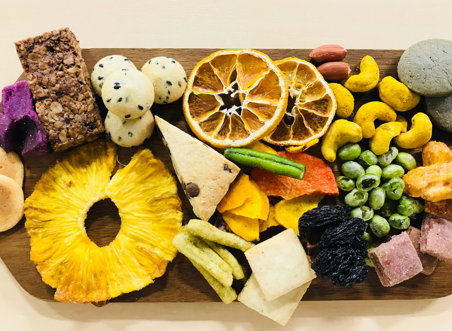 JavaScriptやりたくてエンジニアになったら、お菓子つくってる会社だった