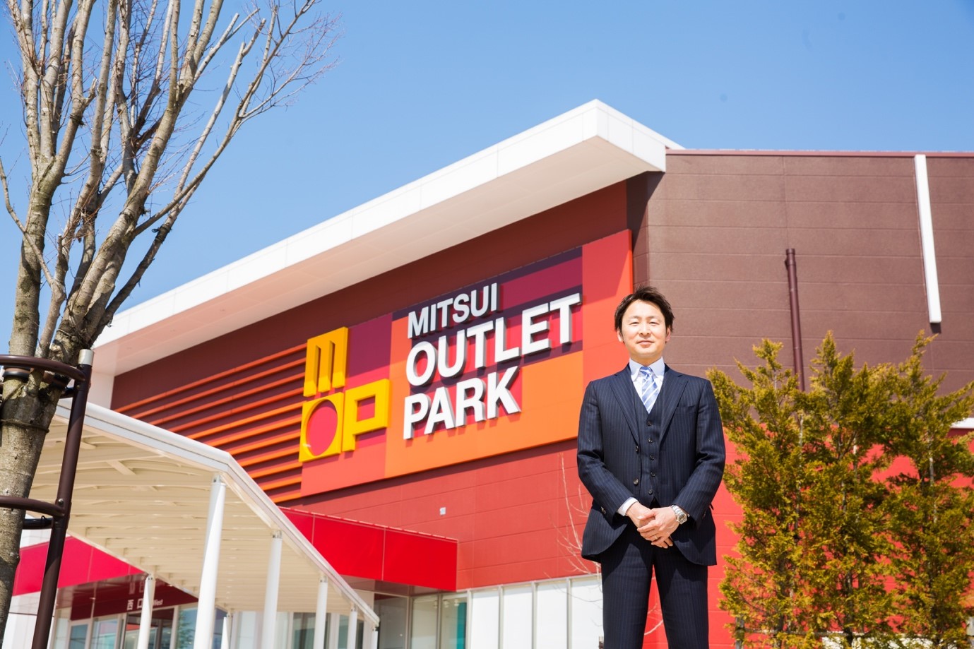 裏方として大型商業施設を支えること。ご出店者とお客さまの架け橋としてのやりがいとは