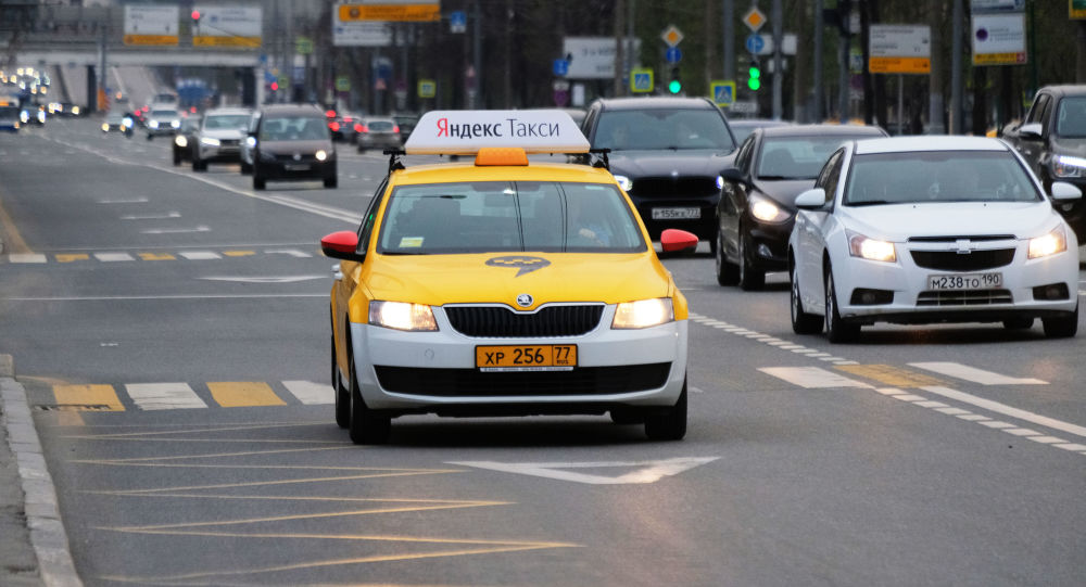 ロシアより　〜タクシー配車〜