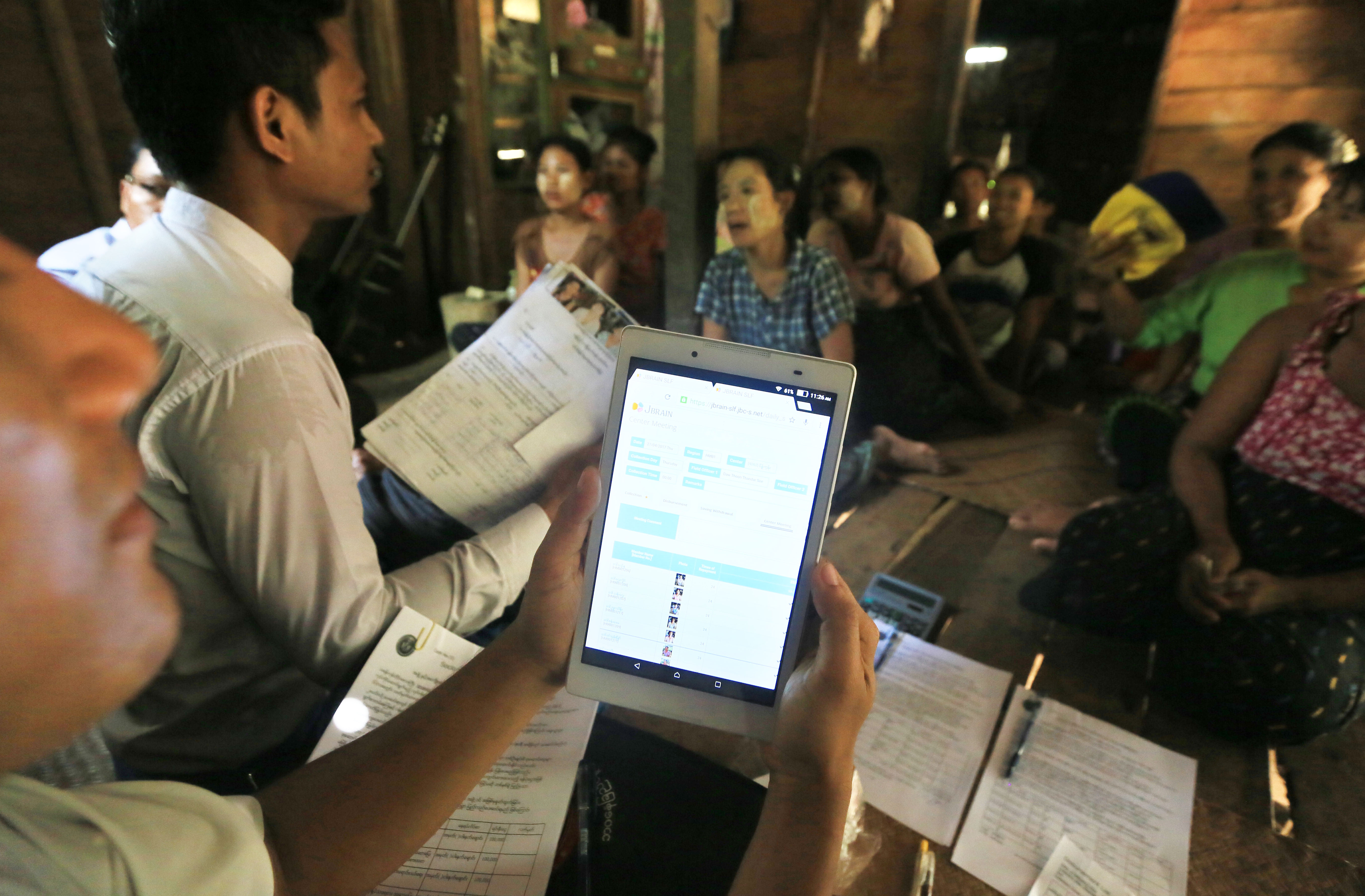 リンクルージョン、ポケラボ創業者佐々木俊介氏から3,000万円調達/フィンテックとビッグデータで途上国の貧困削減を目指す