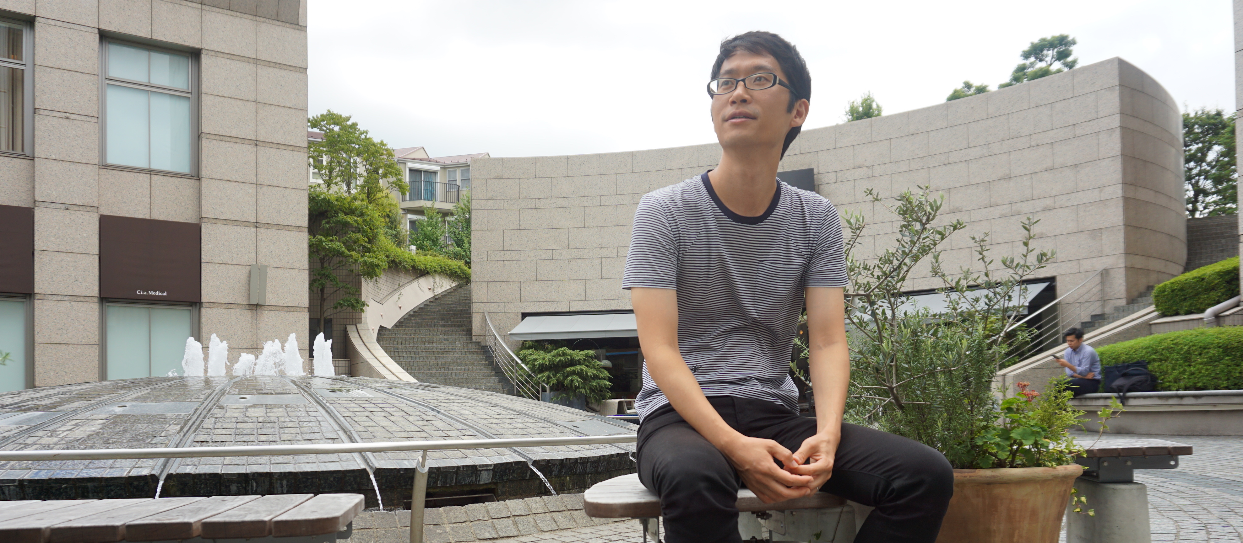 一流硝子メーカーでプラズマテレビの糊の開発、そしてMBAへ。そんな彼がモンスター・ラボで立ち上げたAPPSTARSとは？