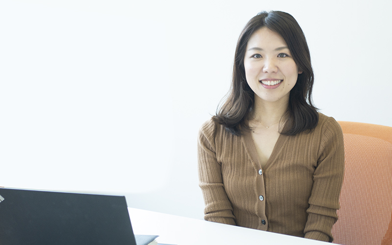 新卒4年で営業リーダー、そして人事へ。軸を大切にした働き方をインタビュー