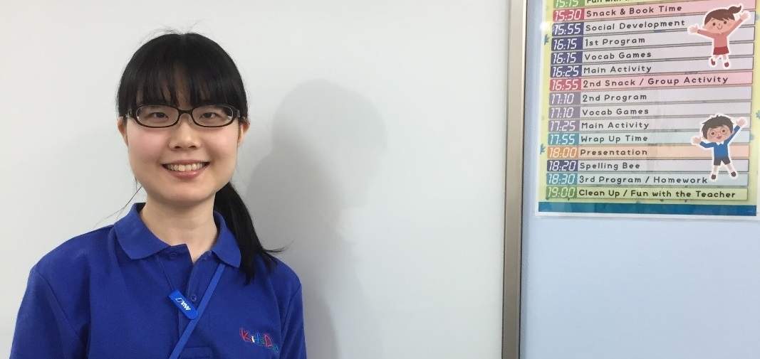 【社員インタビュー】「街でよく見るマイクロバス」を追いかけ入社してみたら、やる気がみなぎってしまった社員