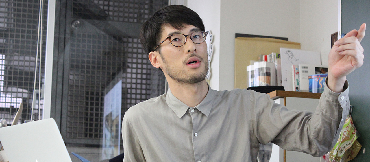 ハイライツ社員が、デザイナーの卵たちを指導。