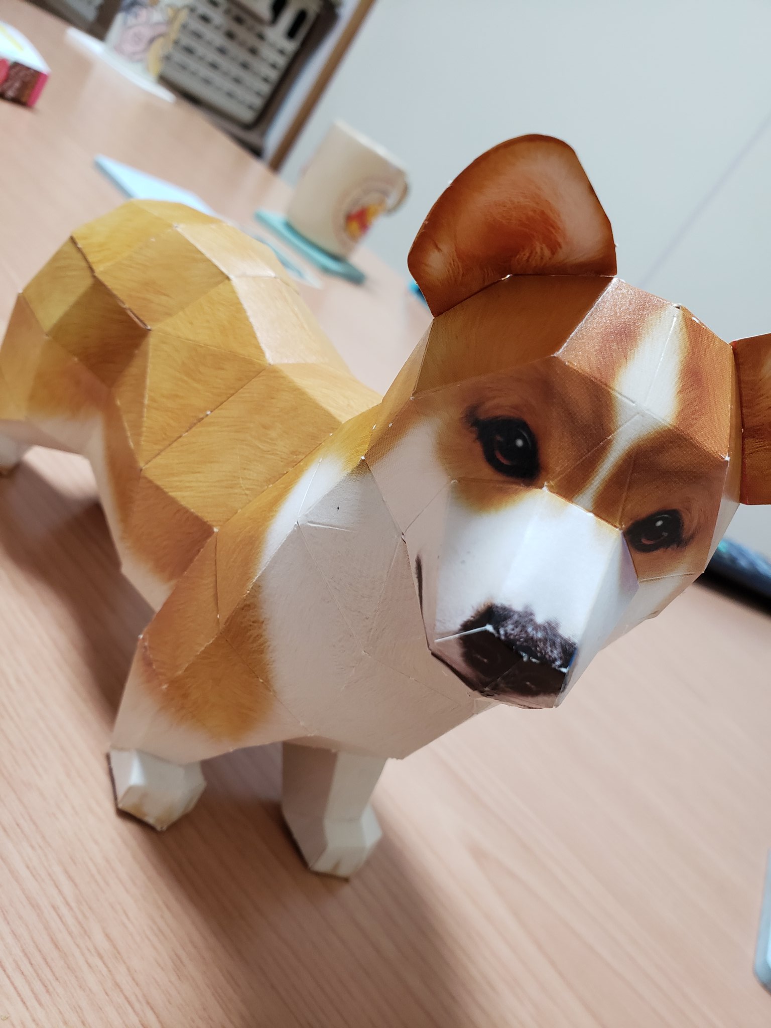 折って貼って組み立てる