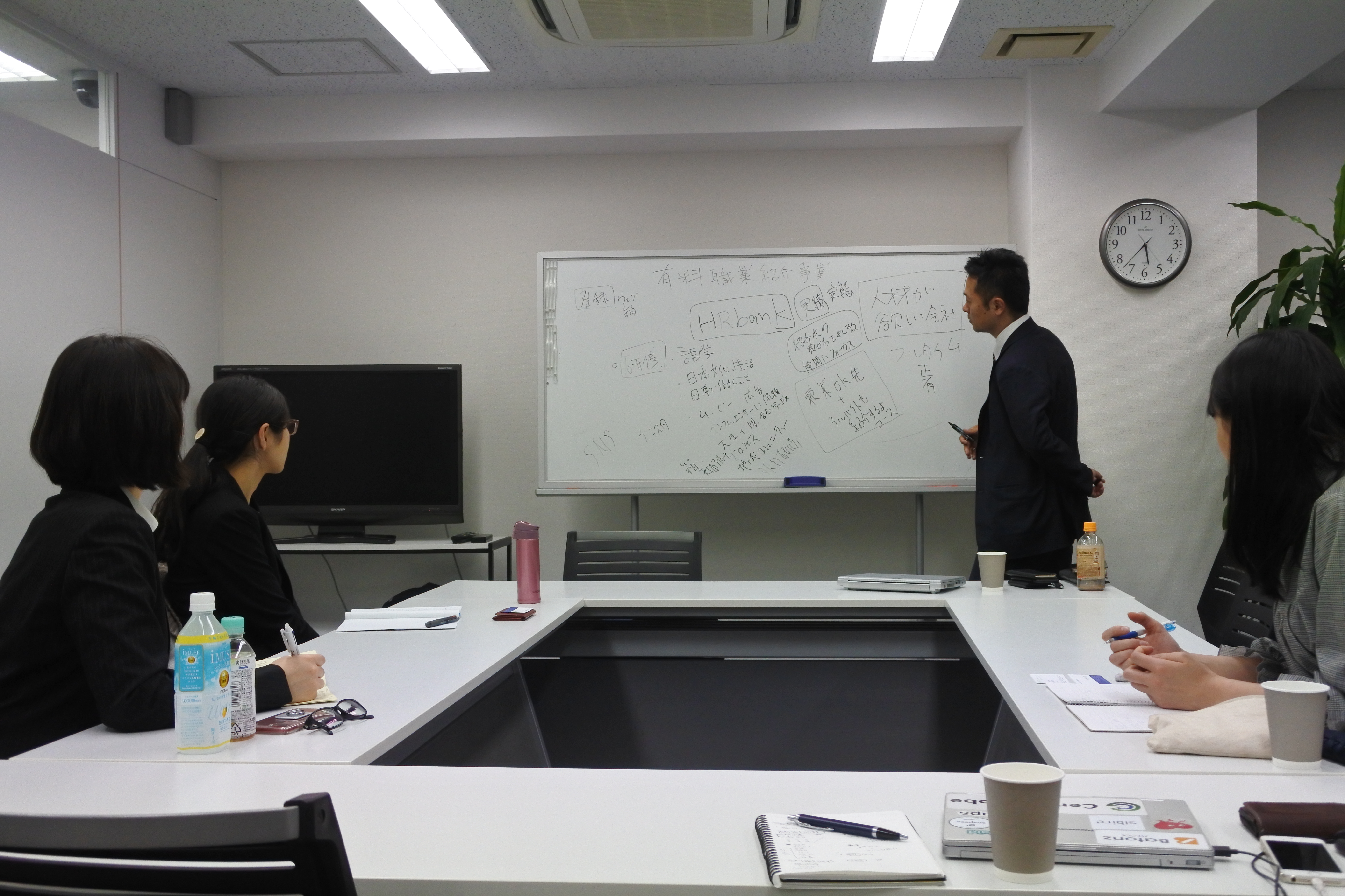 2月5日「働き方改革」「外国人の人材紹介ビジネス」をテーマに第3回勉強会を開催しました！