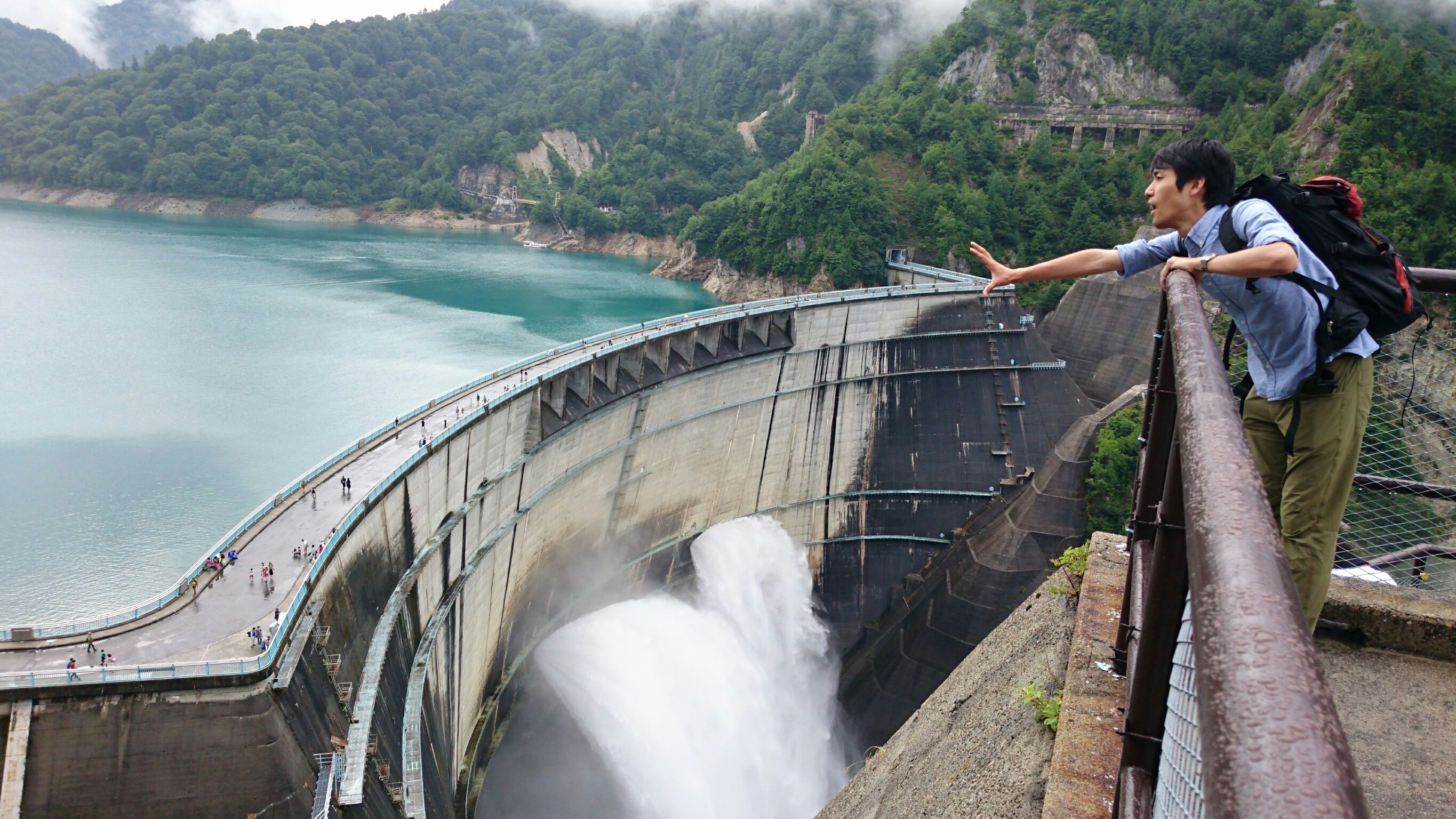 【社員紹介】技術的なバックグラウンドを活かし、社内外の架け橋になる