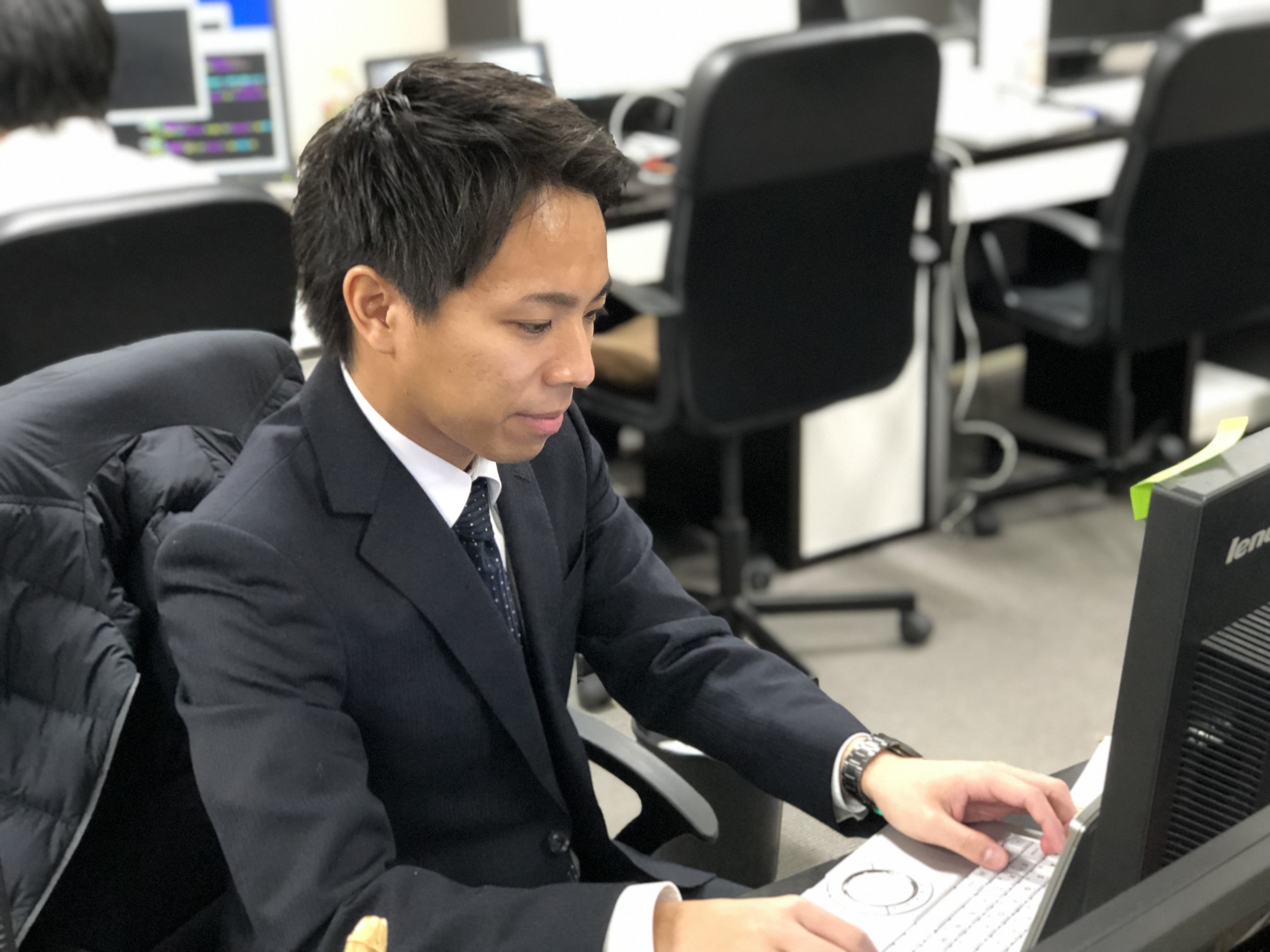 【インタビュー】ディレクターの菅原さんに聞いてみた。