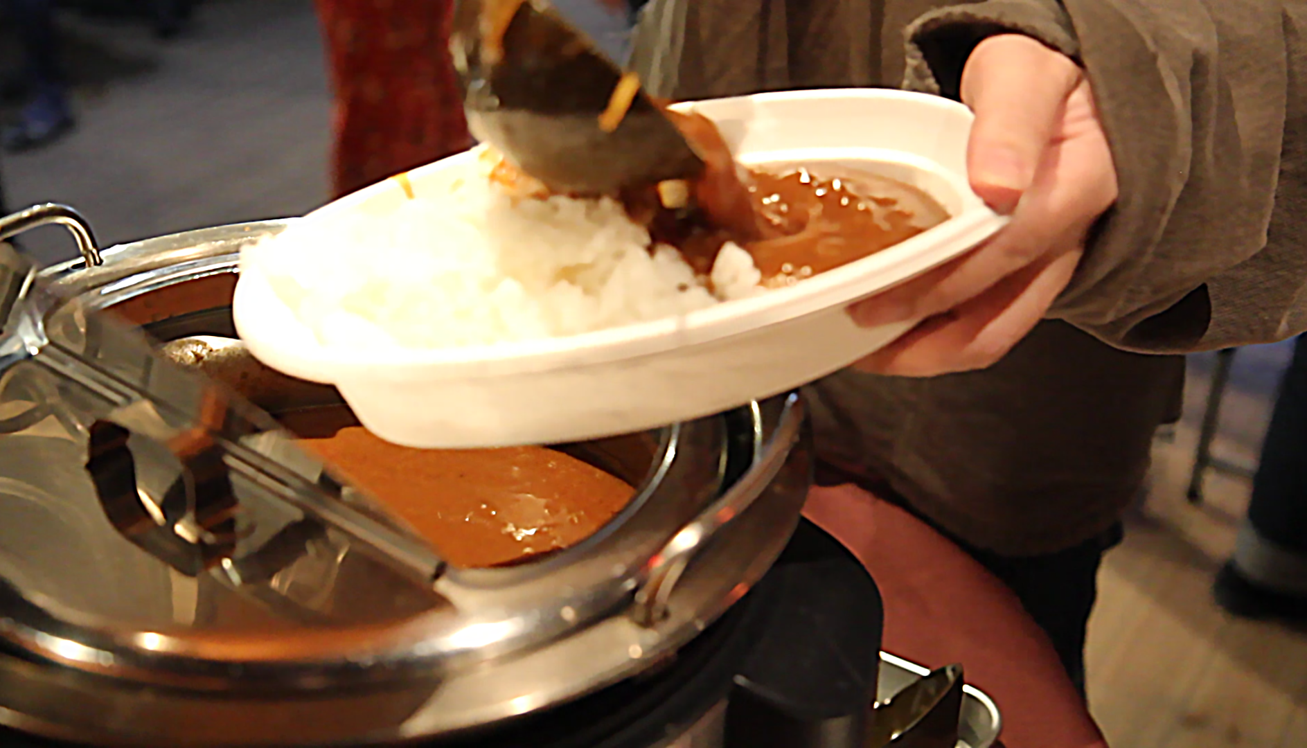 一年の締め「おつカレー会」開催！