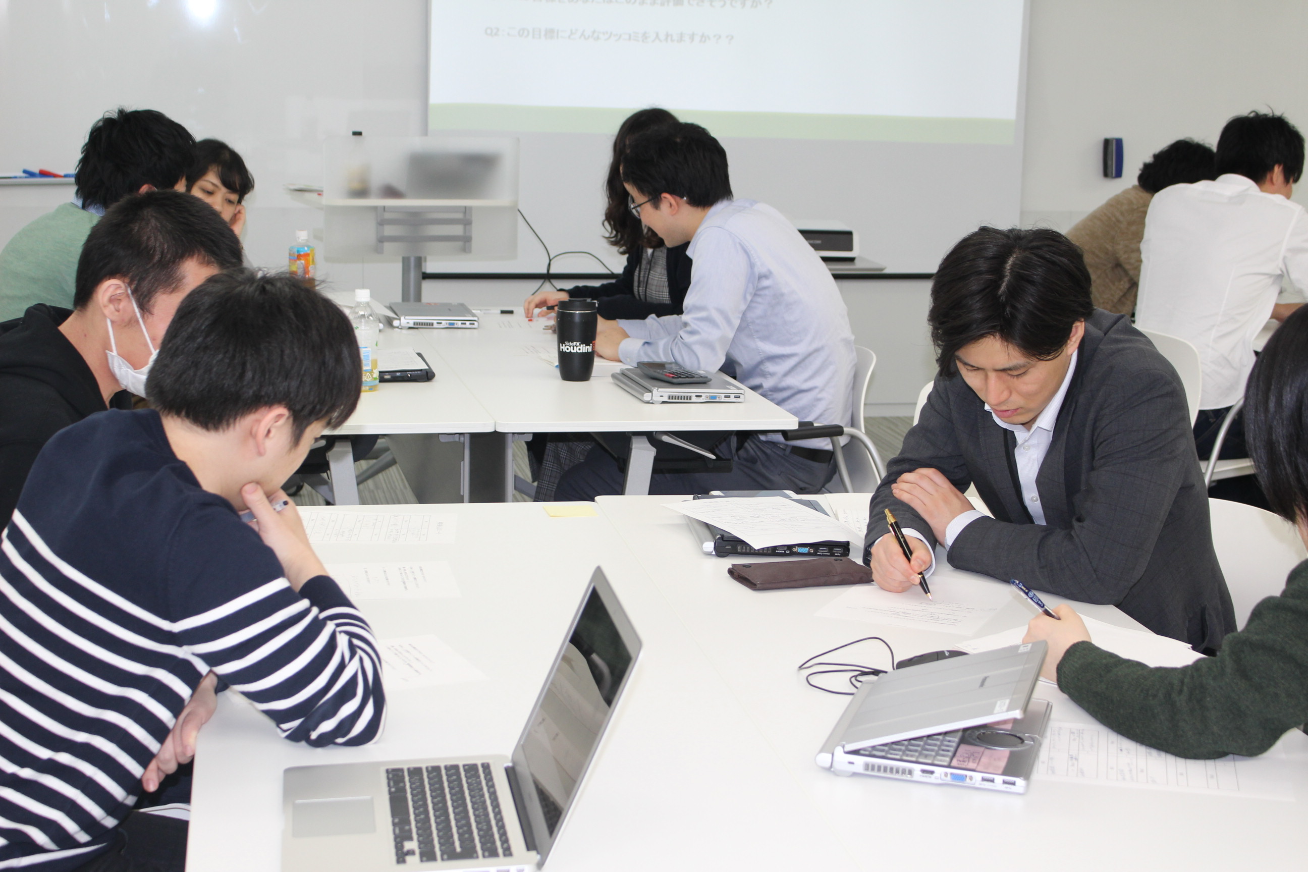 満足度96％!!　新卒1・2年目に被評価者研修を行いました！