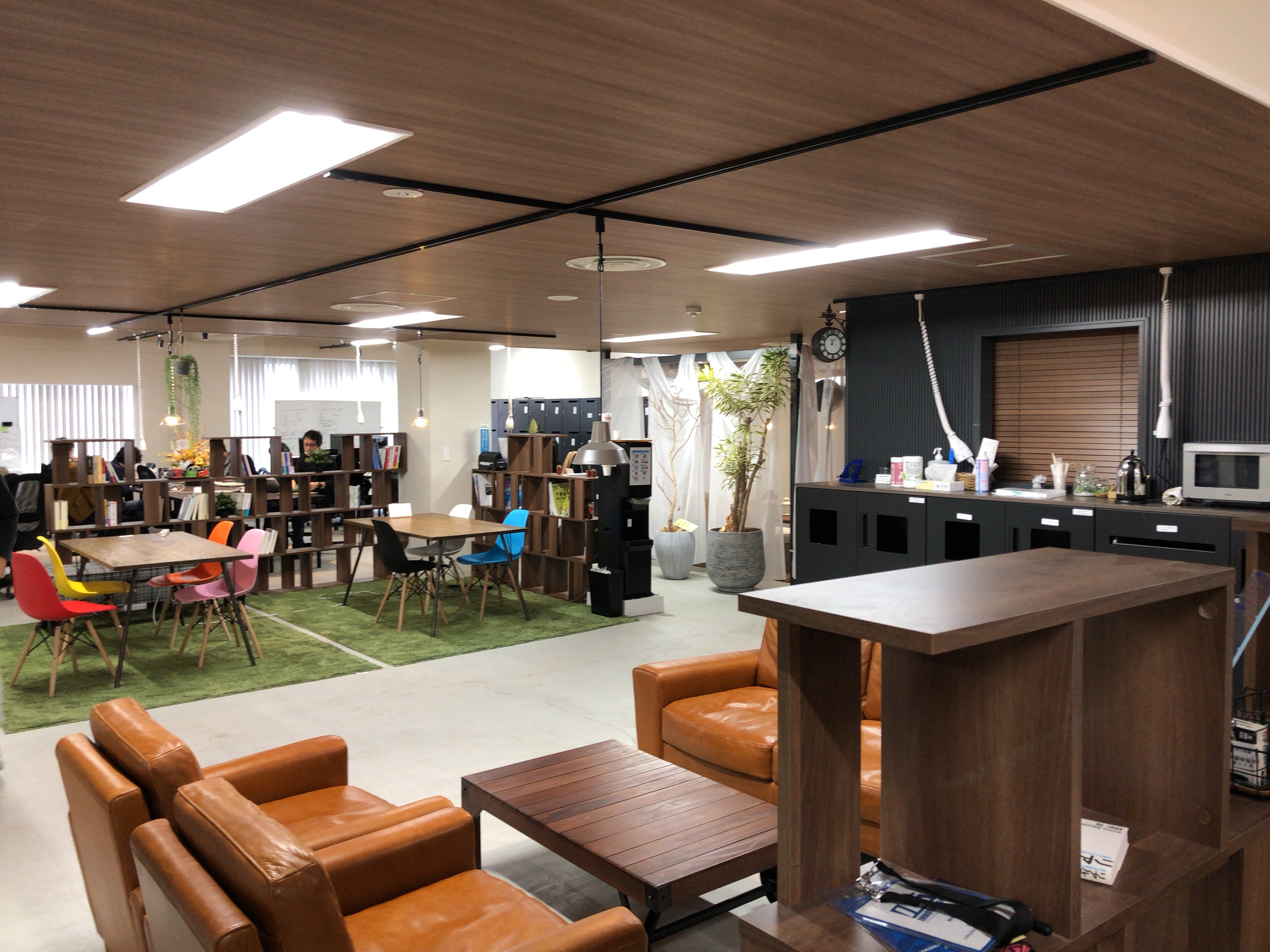 働く場所が変わりました（本社はそのまま）
