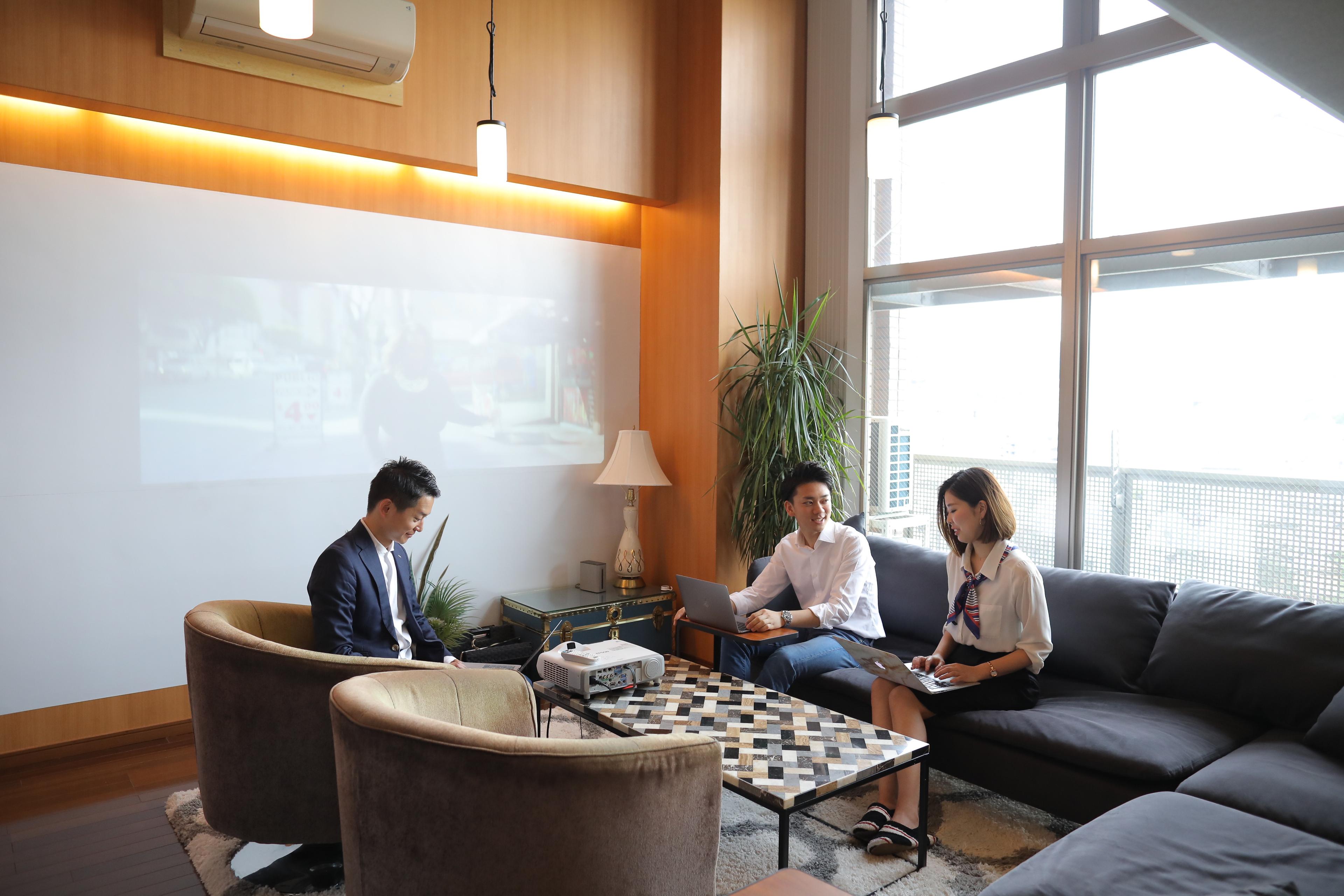 【オフィス紹介】こんなオフィス見たことない！マンション最上階にある隠れオフィス！