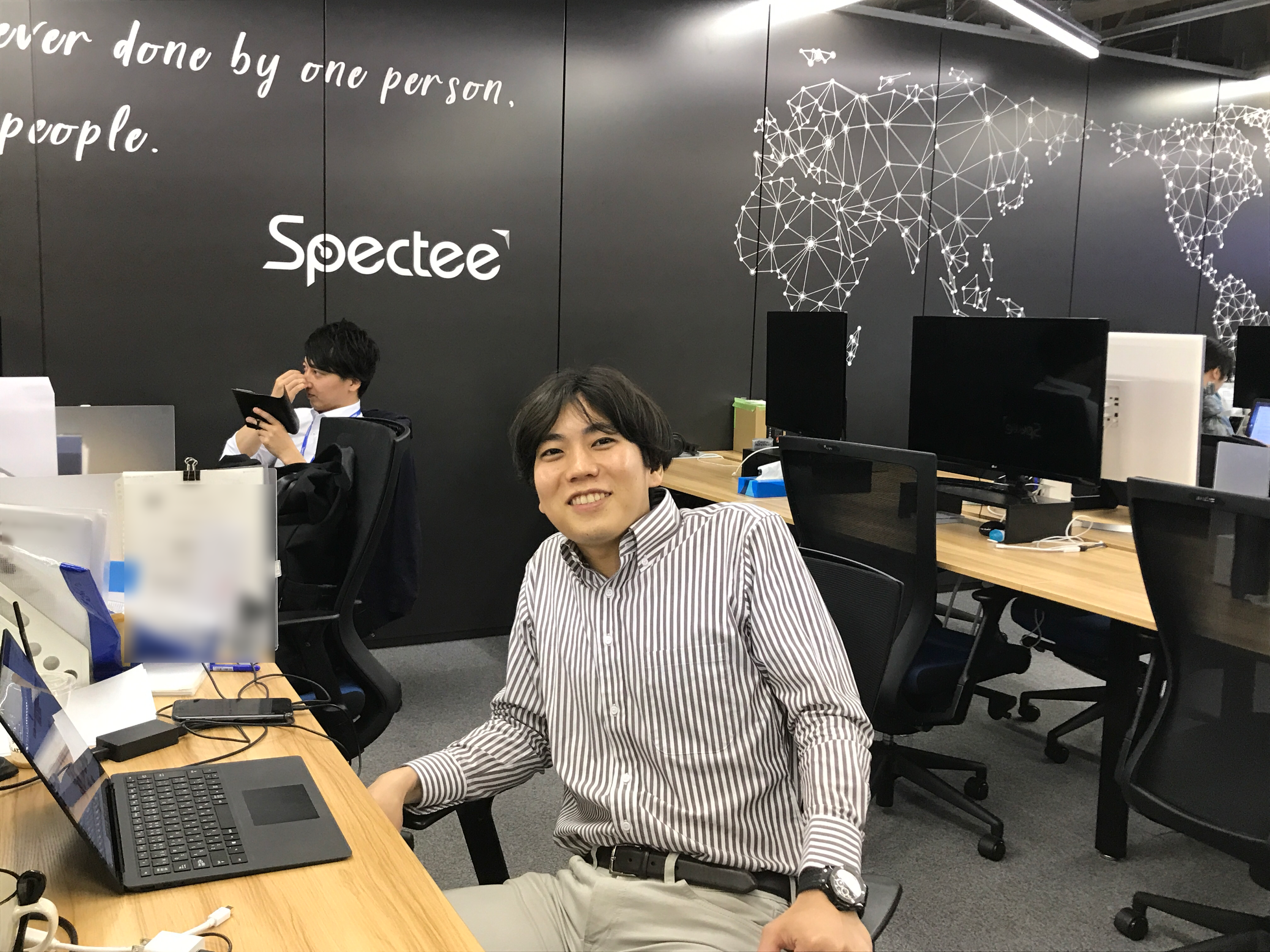 【社員紹介#5】25歳で自分の会社を清算。スペクティに入って社長直下で学んだ一番たいせつな営業マインド