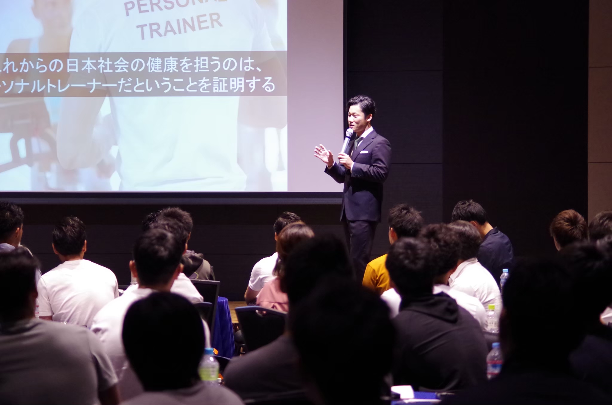 オフィスにフィットネスジムが併設されていて良かったこと５選！施設も大公開！