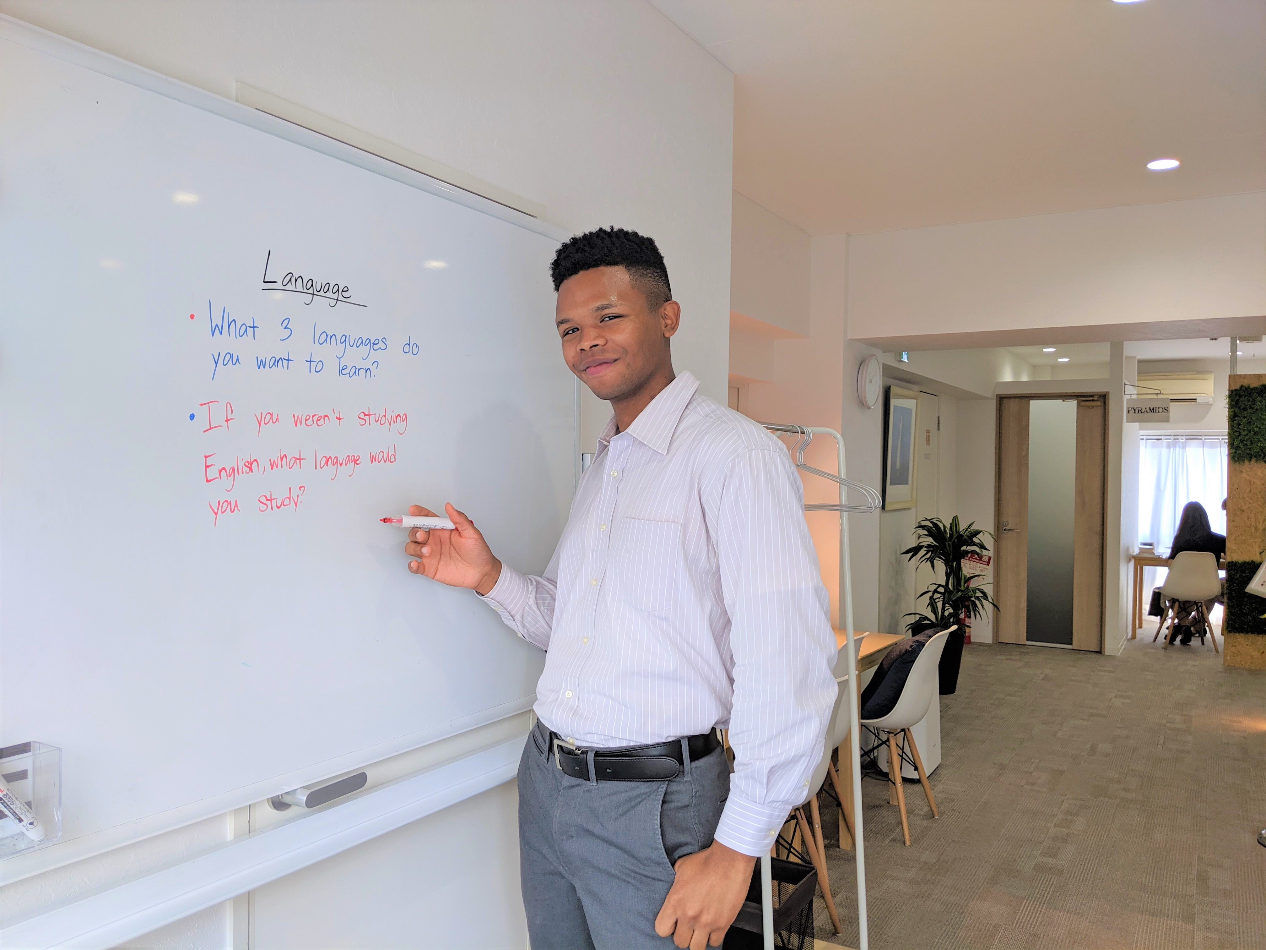 職場のドアを開けた時から幸せ。お客様のstressfulな毎日をhappyに変えるのが私の仕事