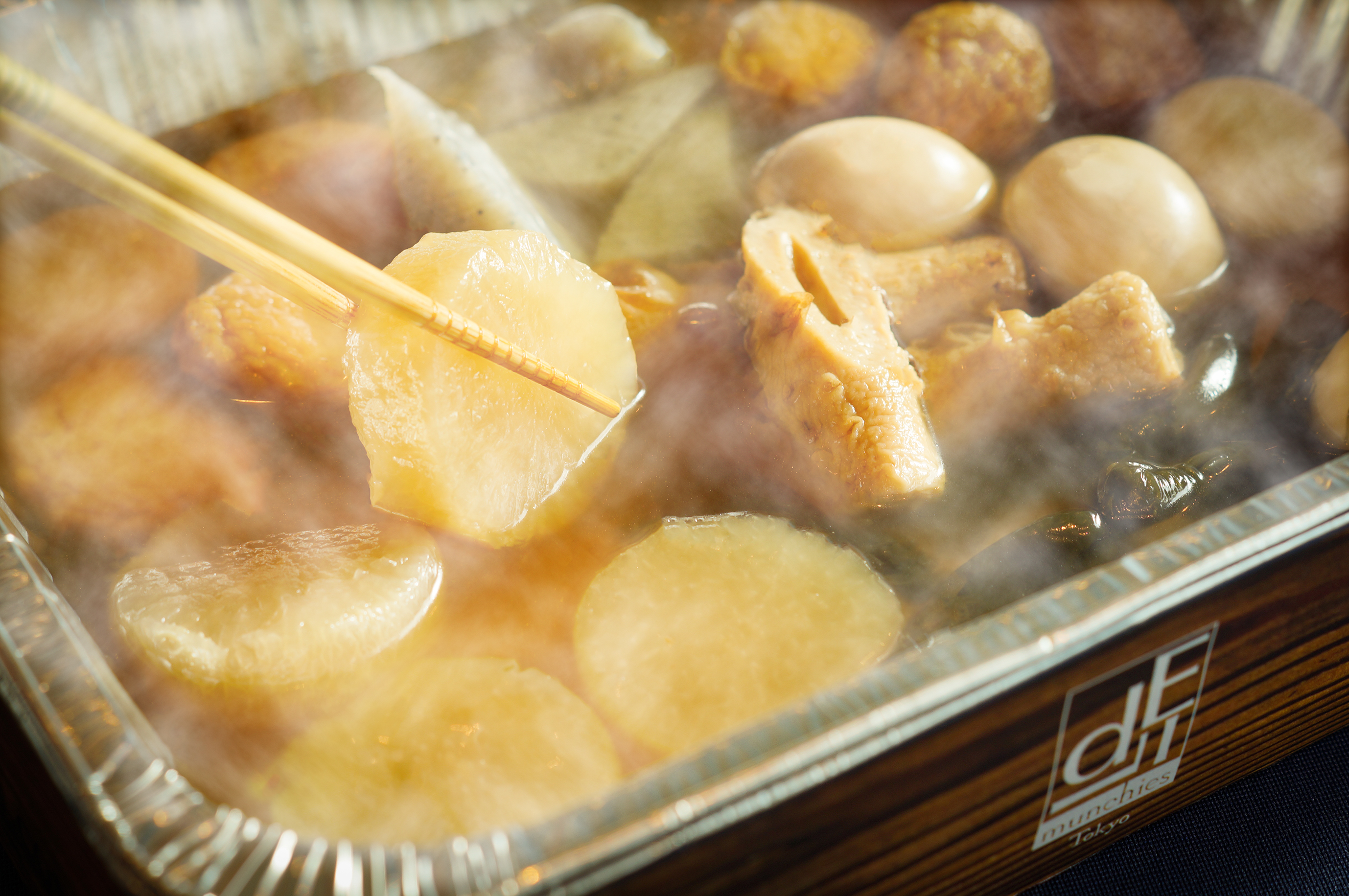 1人600円で社内がおでん屋さん!?手軽で美味しい熱々おでんを