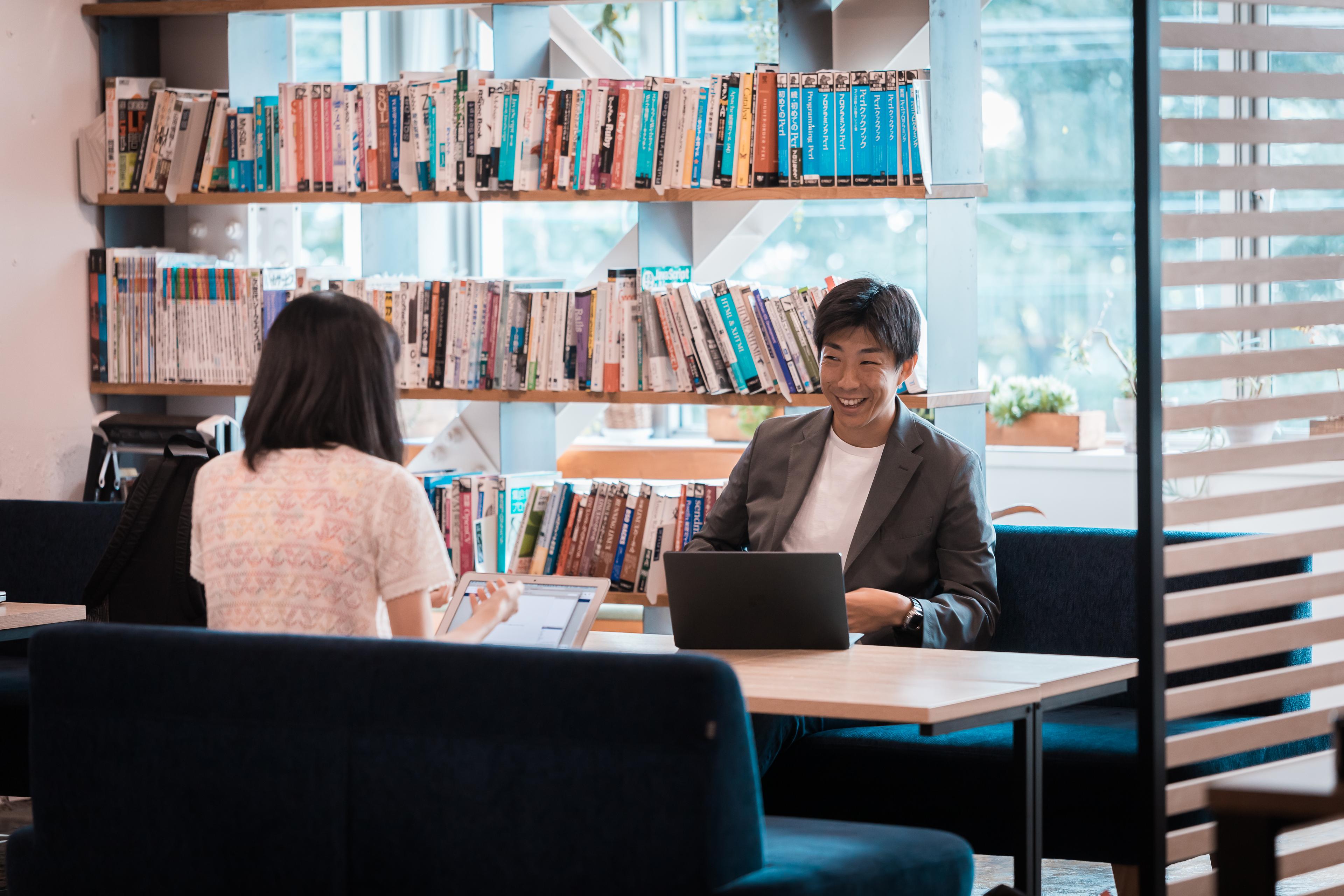 『好きで得意なことを見つけたから、苦労を感じることなく仕事できている今がある』卒業生に聞いてみた！シリーズvol.4～株式会社才流 代表取締役 栗原康太さん