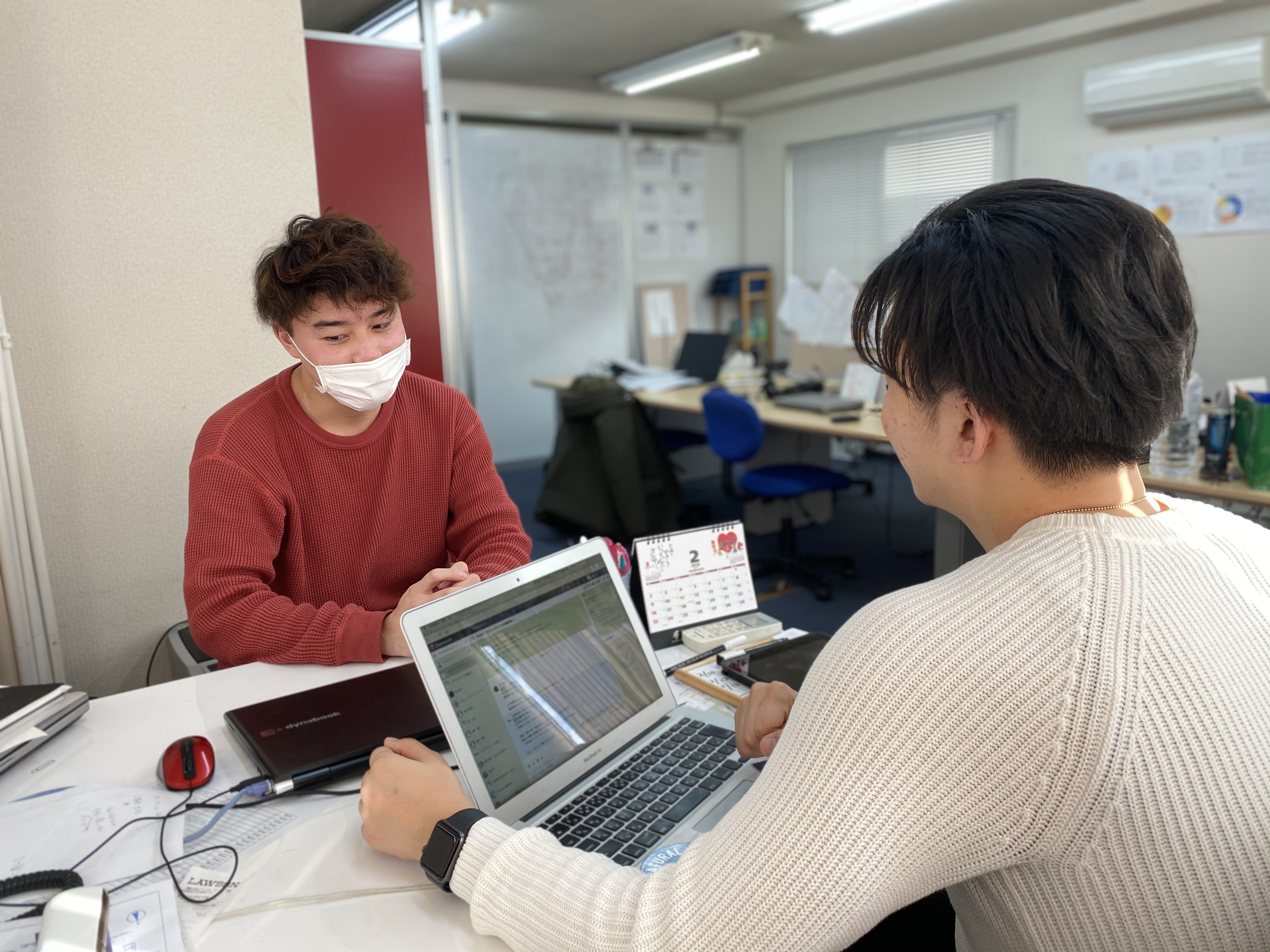 「私服？金髪？志望動機を聞かない？これは一体…」これがカジュアル面談です