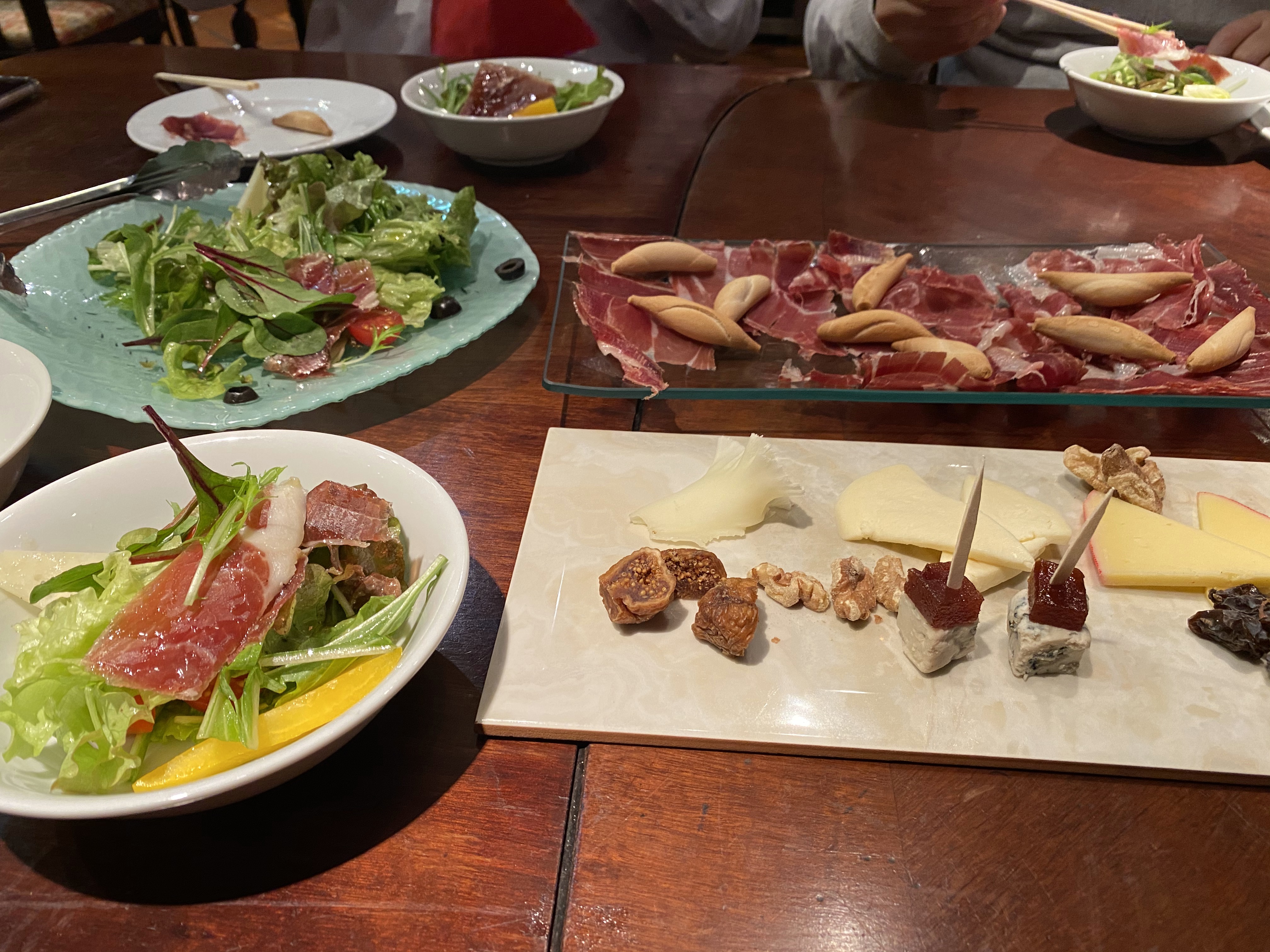 スタッフ月例食事会